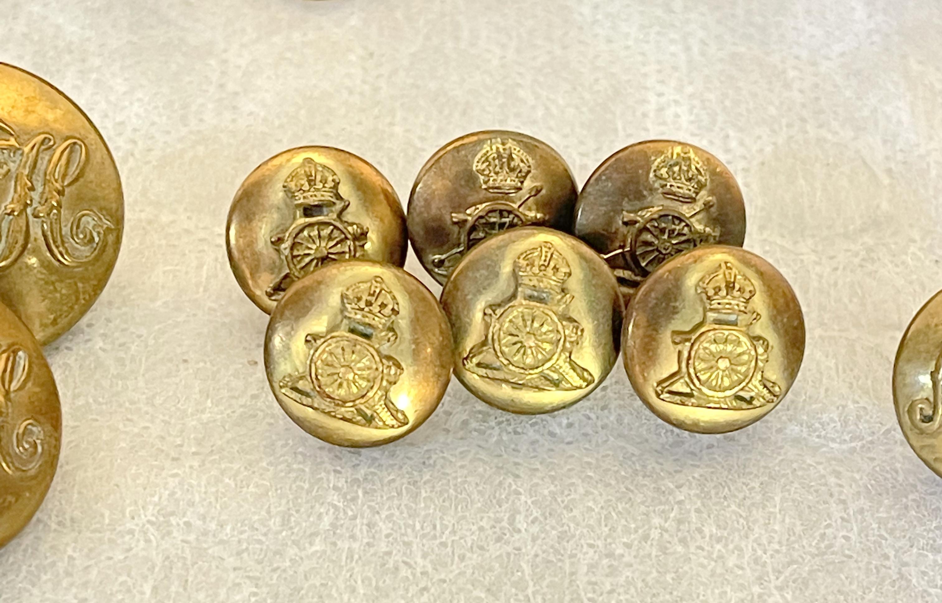 Early 20th Century Rare Suite of Antique Royal Horse Artillery 1 Cannon, 1873-1901 Coat Buttons For Sale