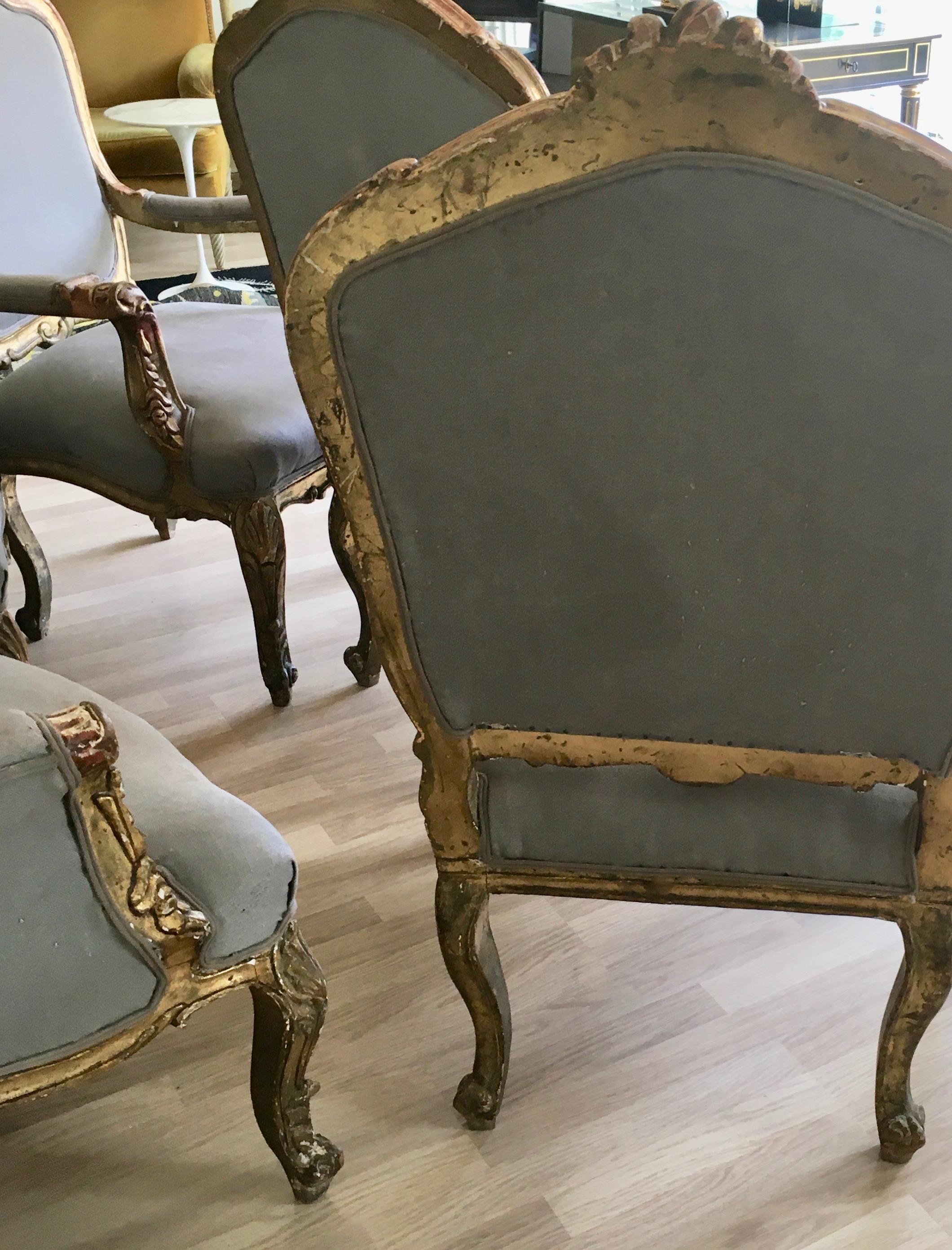 Suite de quatre fauteuils vénitiens en bois doré, Italie, fin du XIXe siècle en vente 5