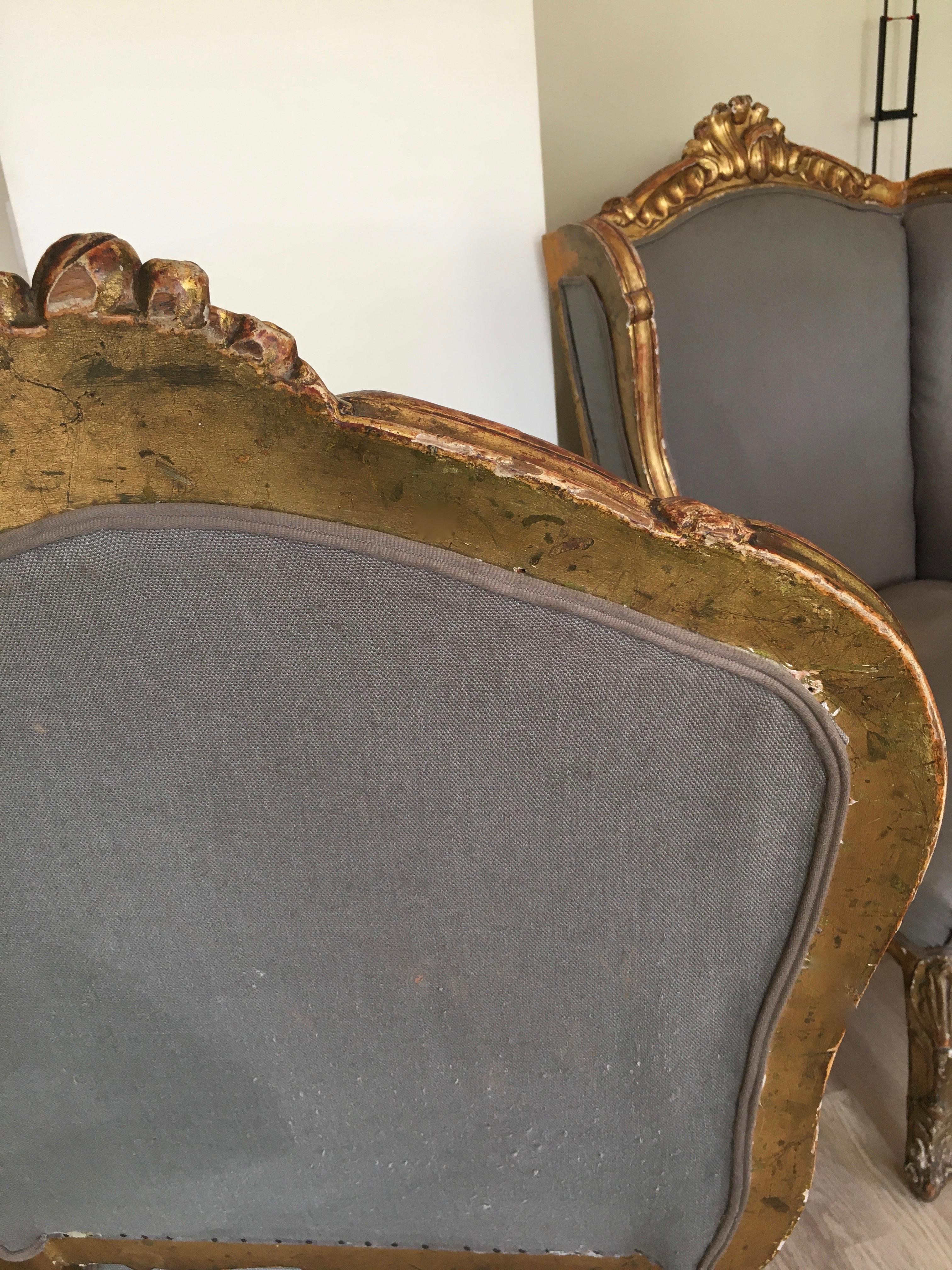 Suite de quatre fauteuils vénitiens en bois doré, Italie, fin du XIXe siècle en vente 4