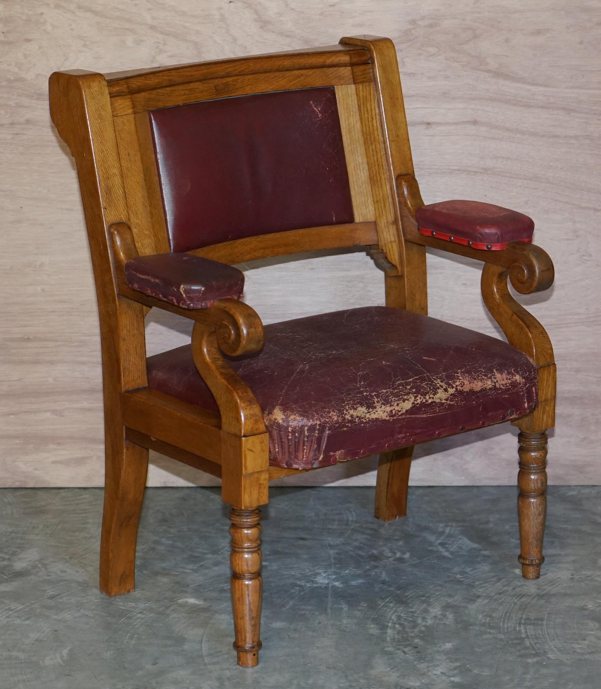 Rare Suite of Six Very Large Original Leather Golden Oak Freemason's Armchairs For Sale 7