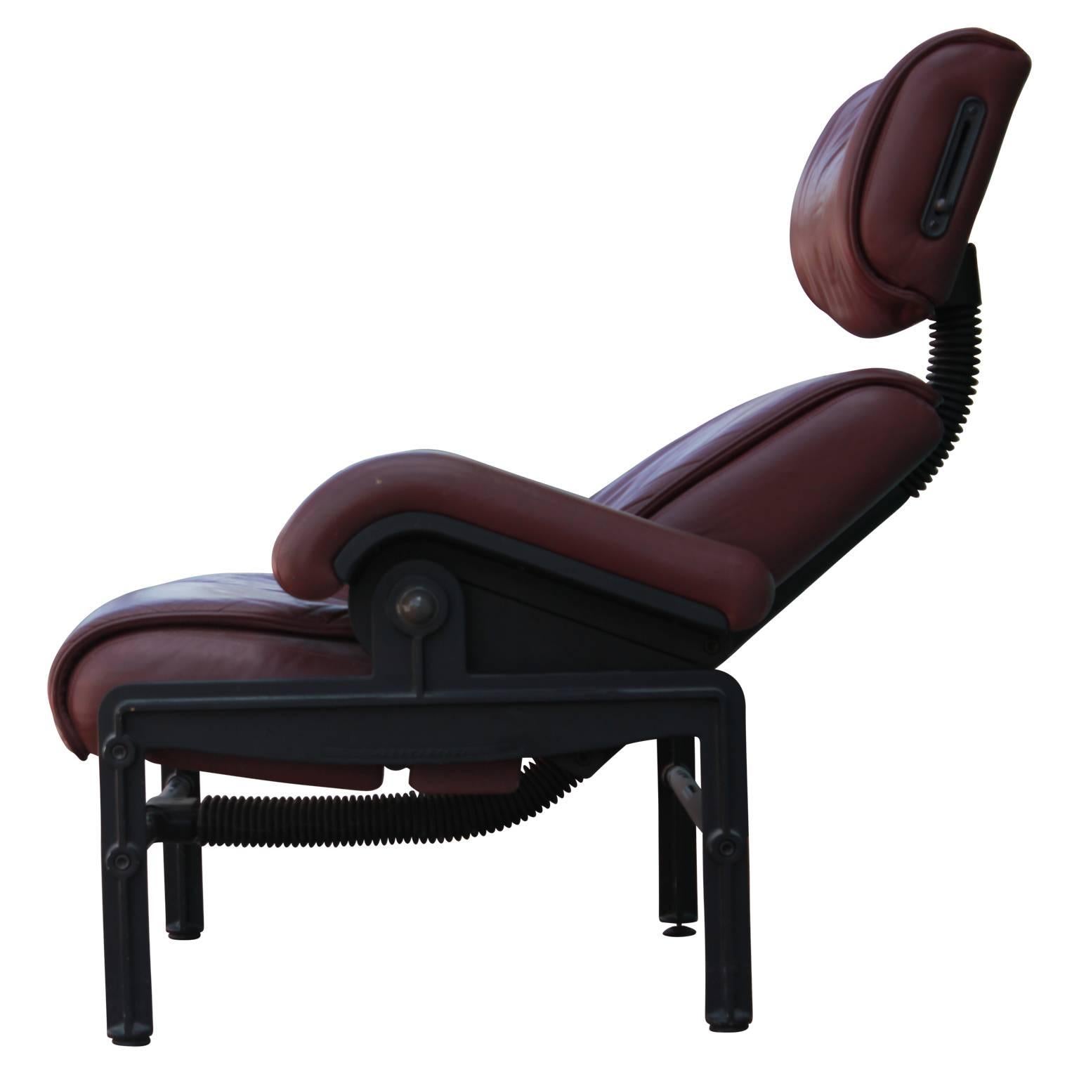 Post-Modern Rare Sunar Hauserman Jefferson Leather Reclining Chair by Niels Diffrient