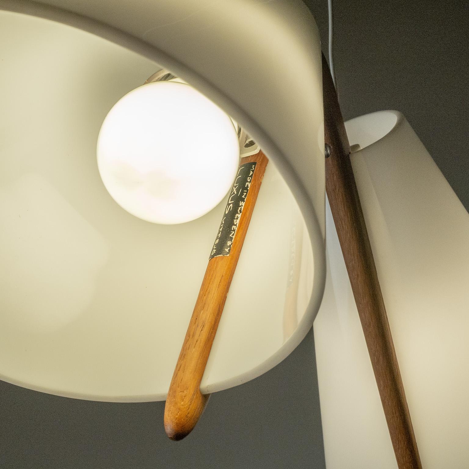 Acrilico Rara lampada a sospensione di Luxus, Svezia, anni '50 in vendita