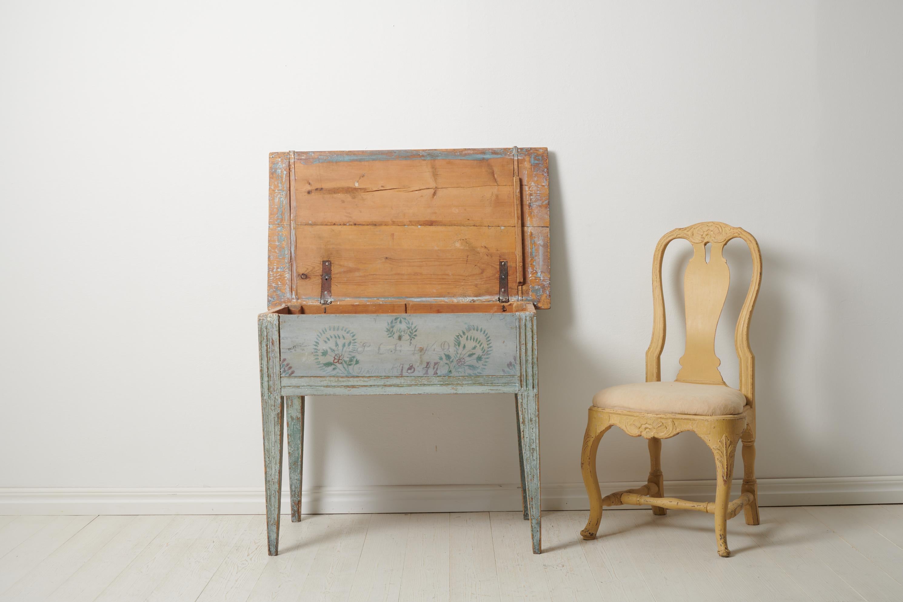 Rare Swedish Antique Blue Painted Folk Art Country Table  In Good Condition For Sale In Kramfors, SE