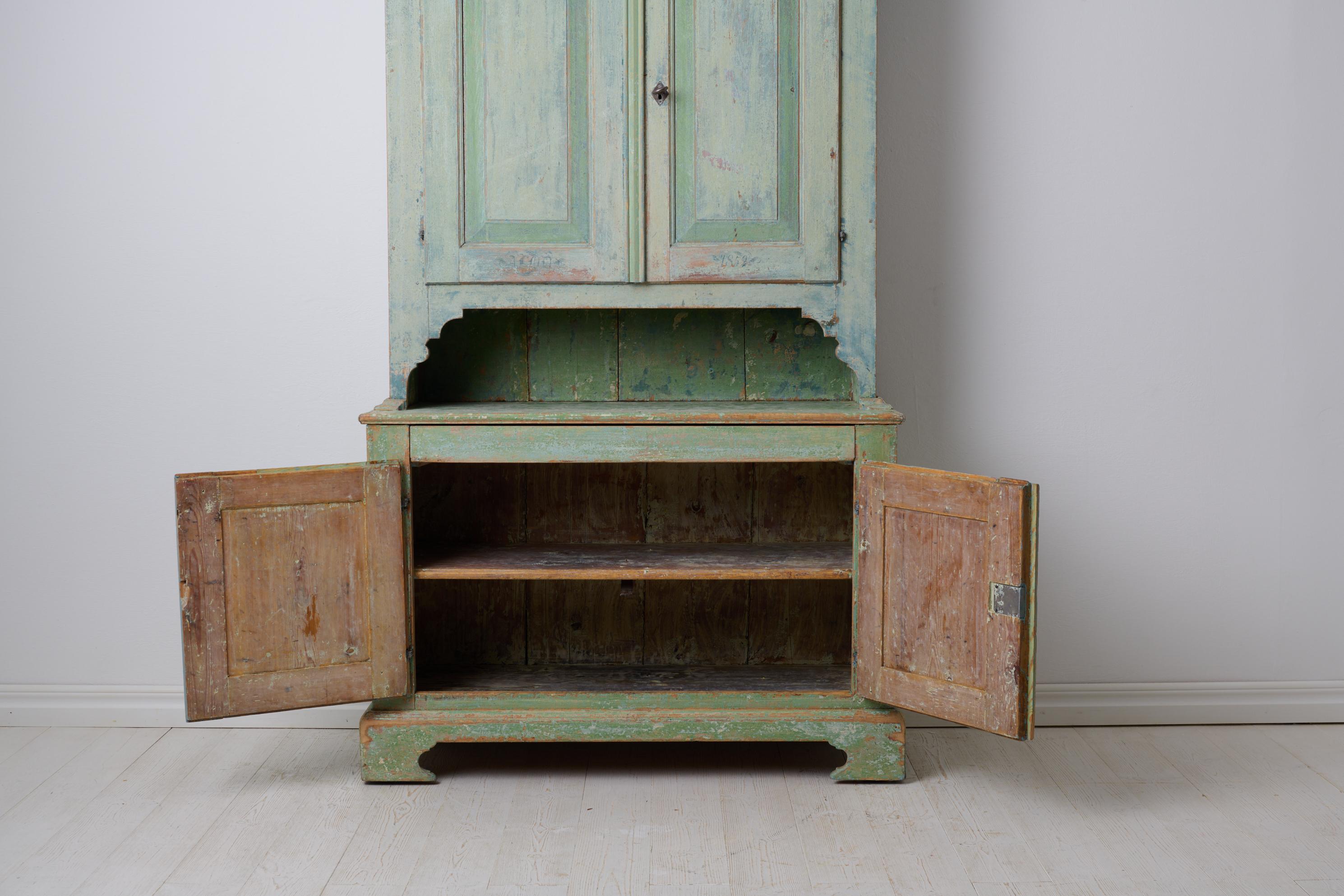 Seltener schwedischer antiker Schrank, echte Landhausmöbel im Gustavianischen Stil im Angebot 2