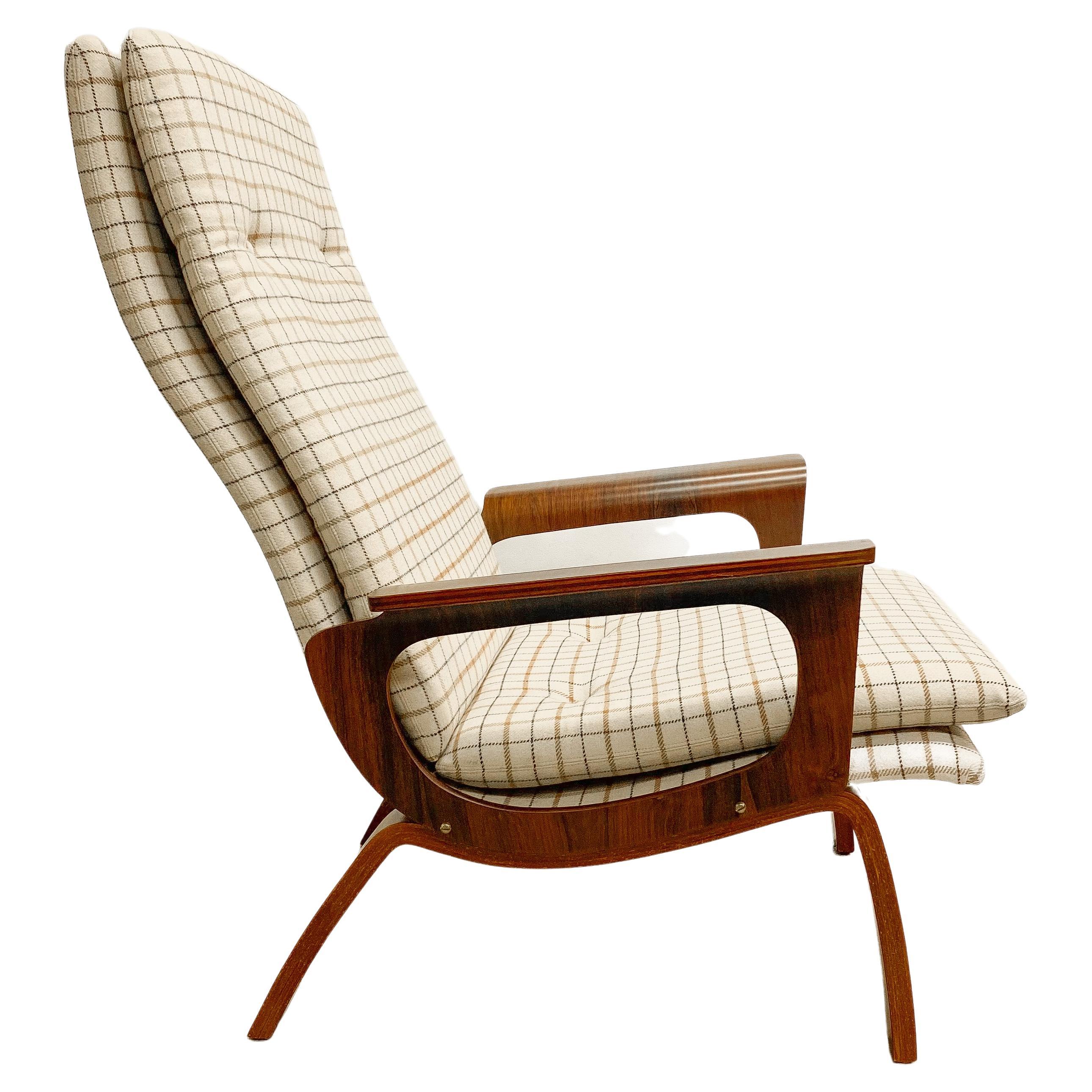 Rare fauteuil suédois en contreplaqué cintré de bois de rose brésilien - restauré en vente