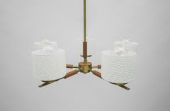 Seltene schwedische Messinglampe mit weißen Glasschirmen, 1960er Jahre