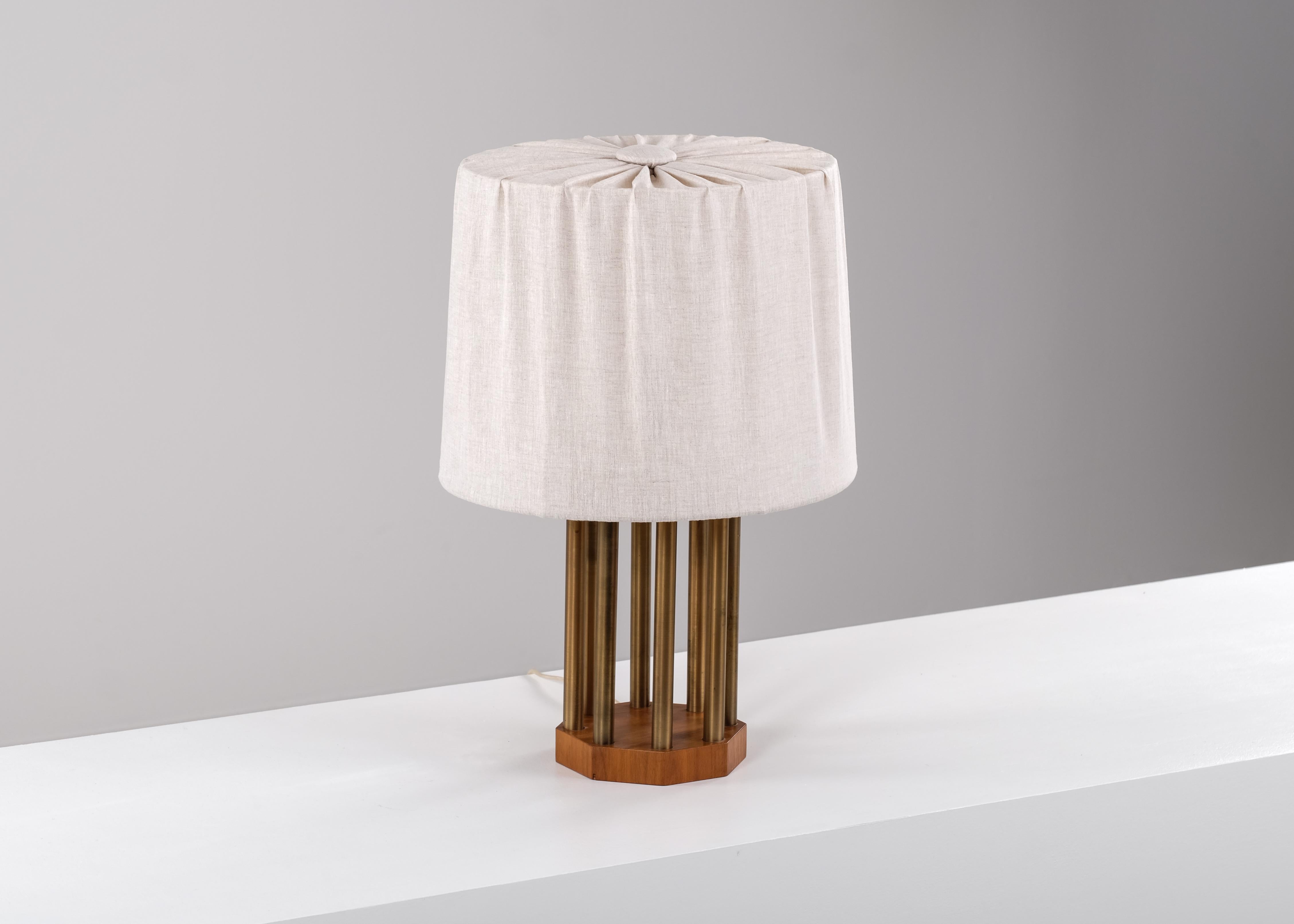 Rare Swedish Brass Table Lamp, 1950s In Good Condition For Sale In Stockholm, SE