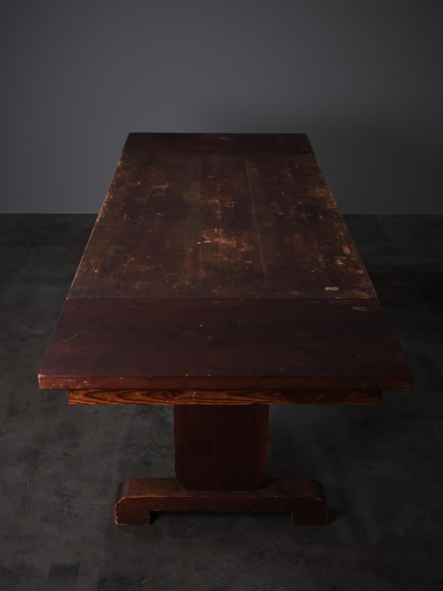 Rara mesa de comedor de pino de diseño sueco, años 30 en venta 3