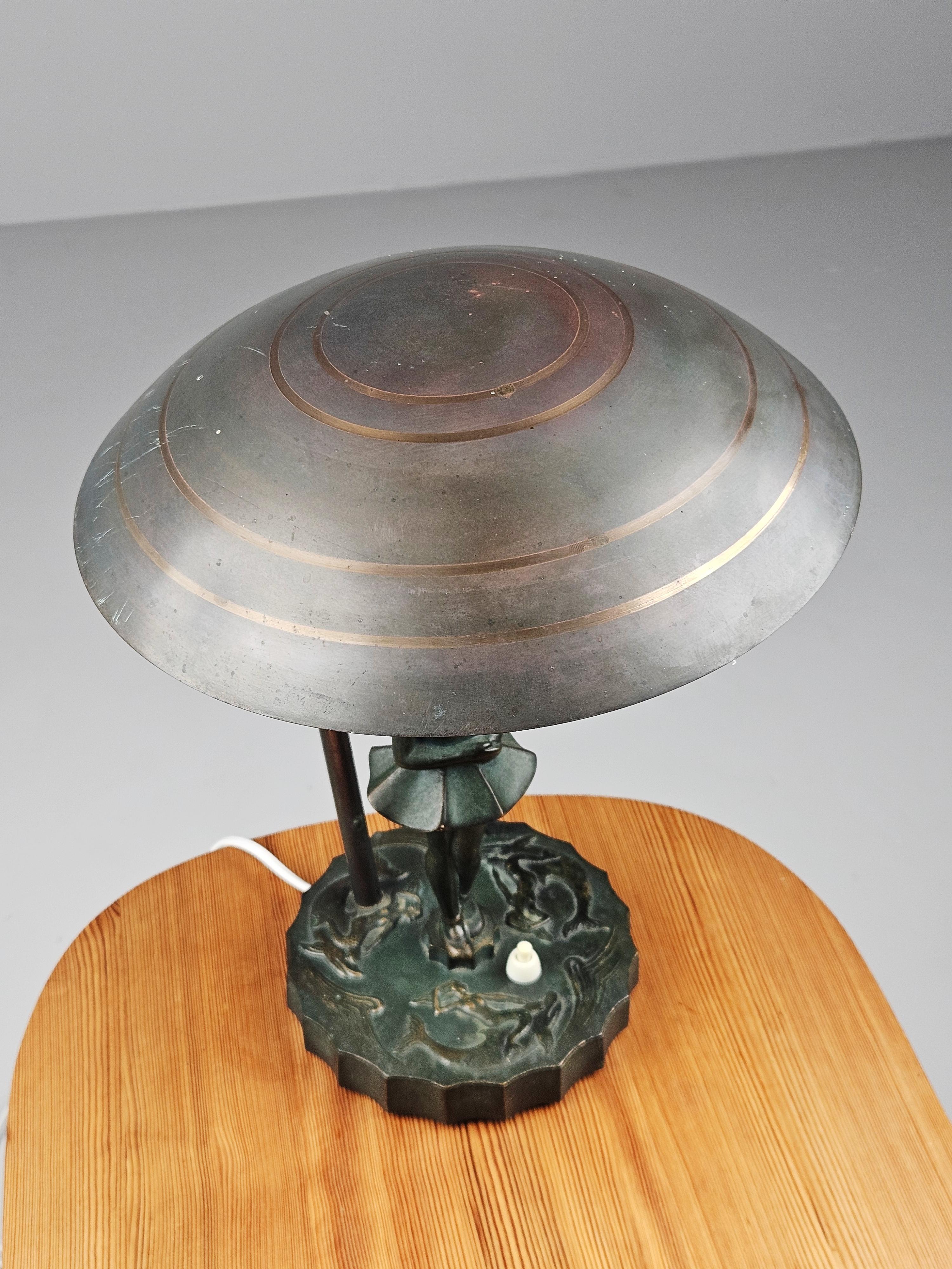 20th Century Rare Swedish grace bronze table lamp, Malmö Metallvarufabrik, 1940s For Sale