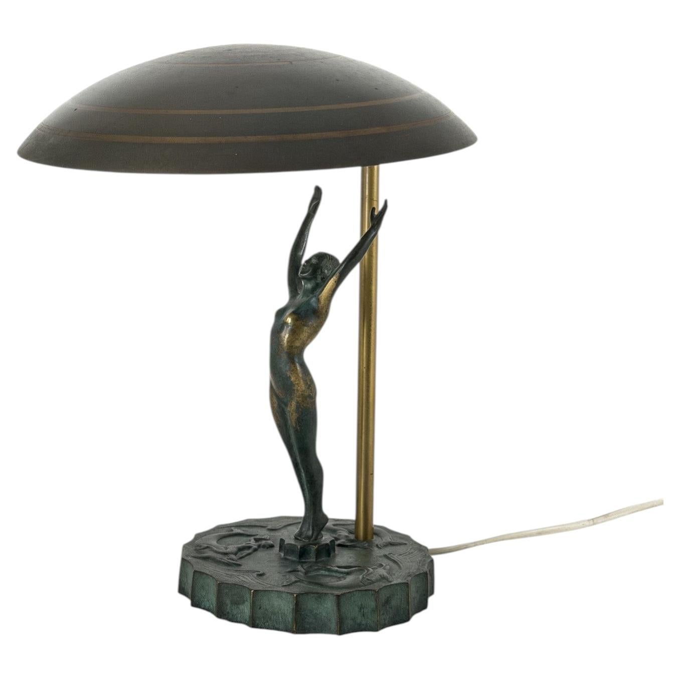 Malmö Metallvarufabrik, lampe de table figurative « Swedish Grace »