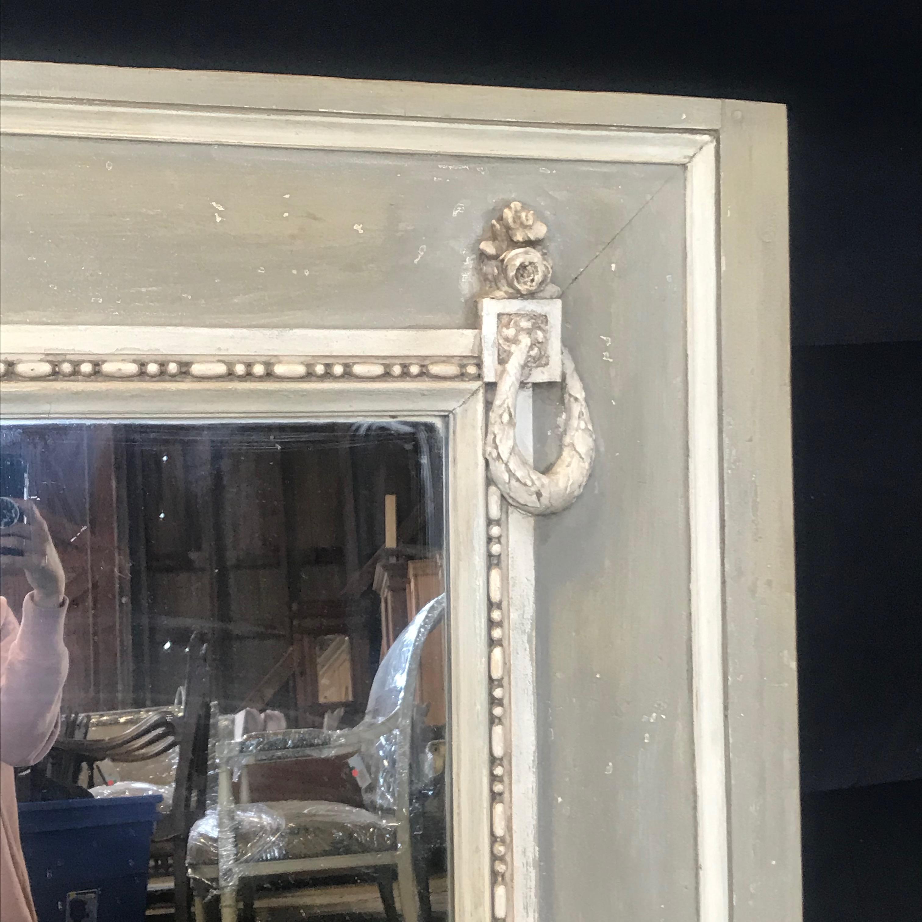 Rare Swedish Gustavian Trumeau Mirror In Good Condition In Hopewell, NJ