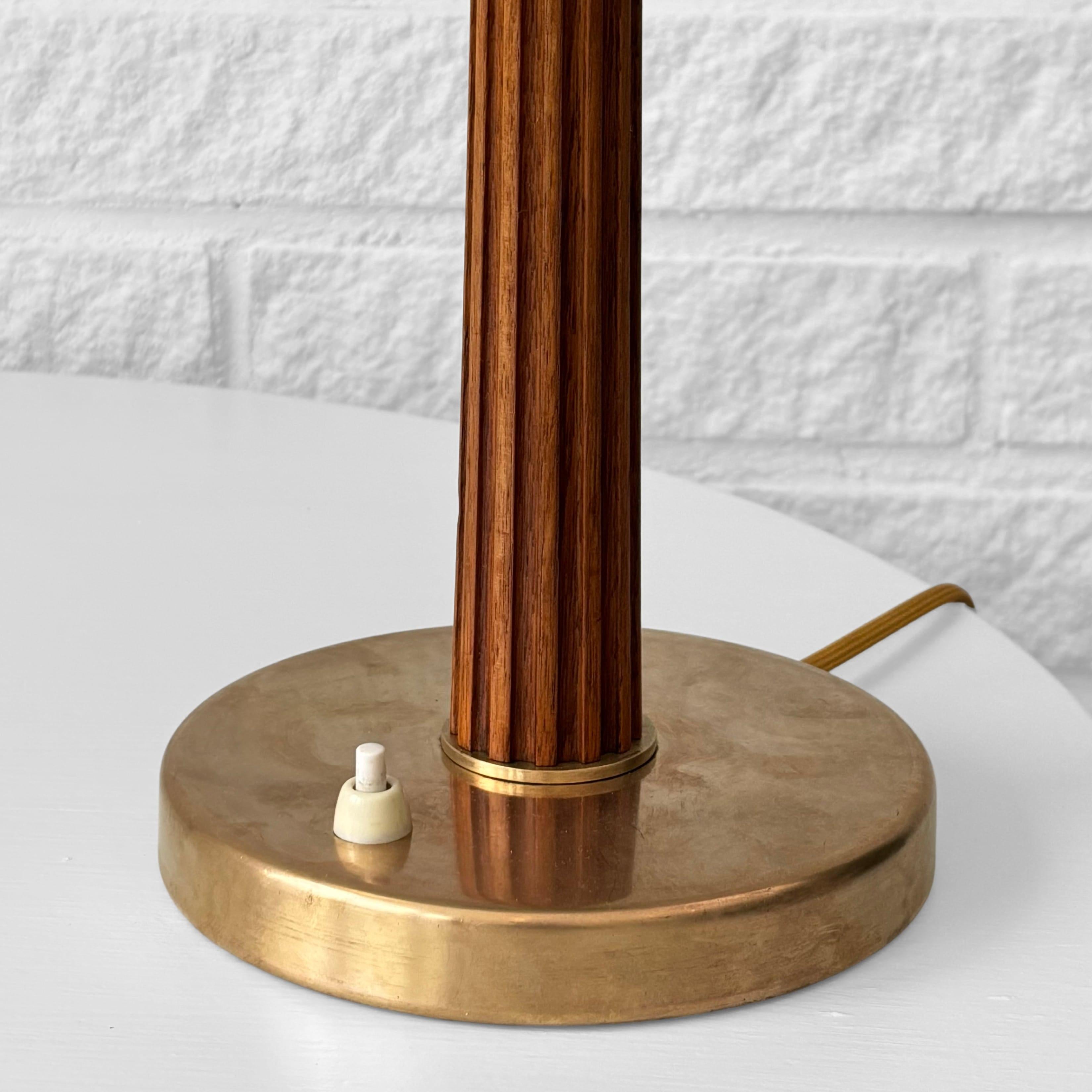 Rare Swedish Modern Table Lamp by Erik Tidstrand for NK, Model 29595, 1930s For Sale 3