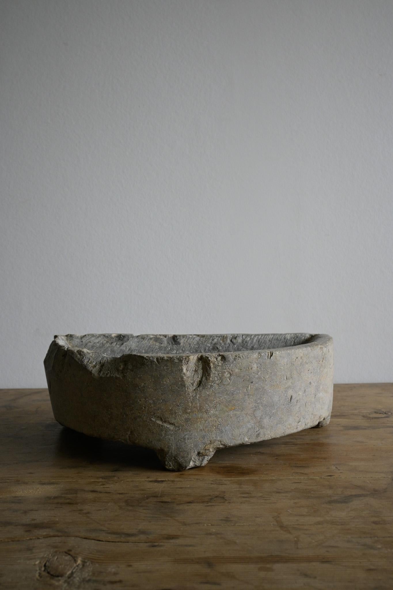 Rara tazza da sputo svedese in pietra calcarea di Öland dei primi anni del 1800 in vendita 1