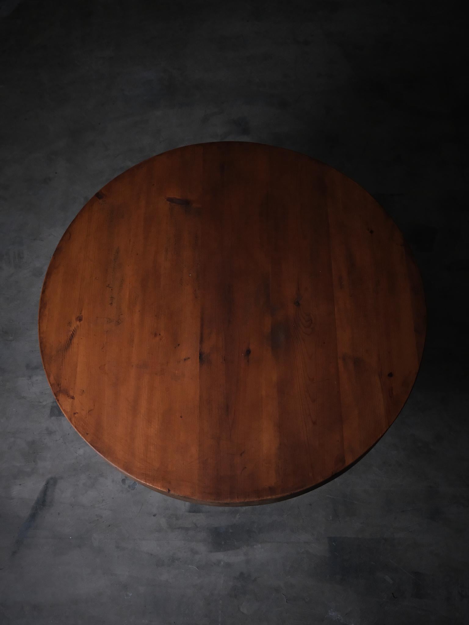 Rara mesa sueca de pino, años 30 en Bueno estado para la venta en Eskilstuna, SE