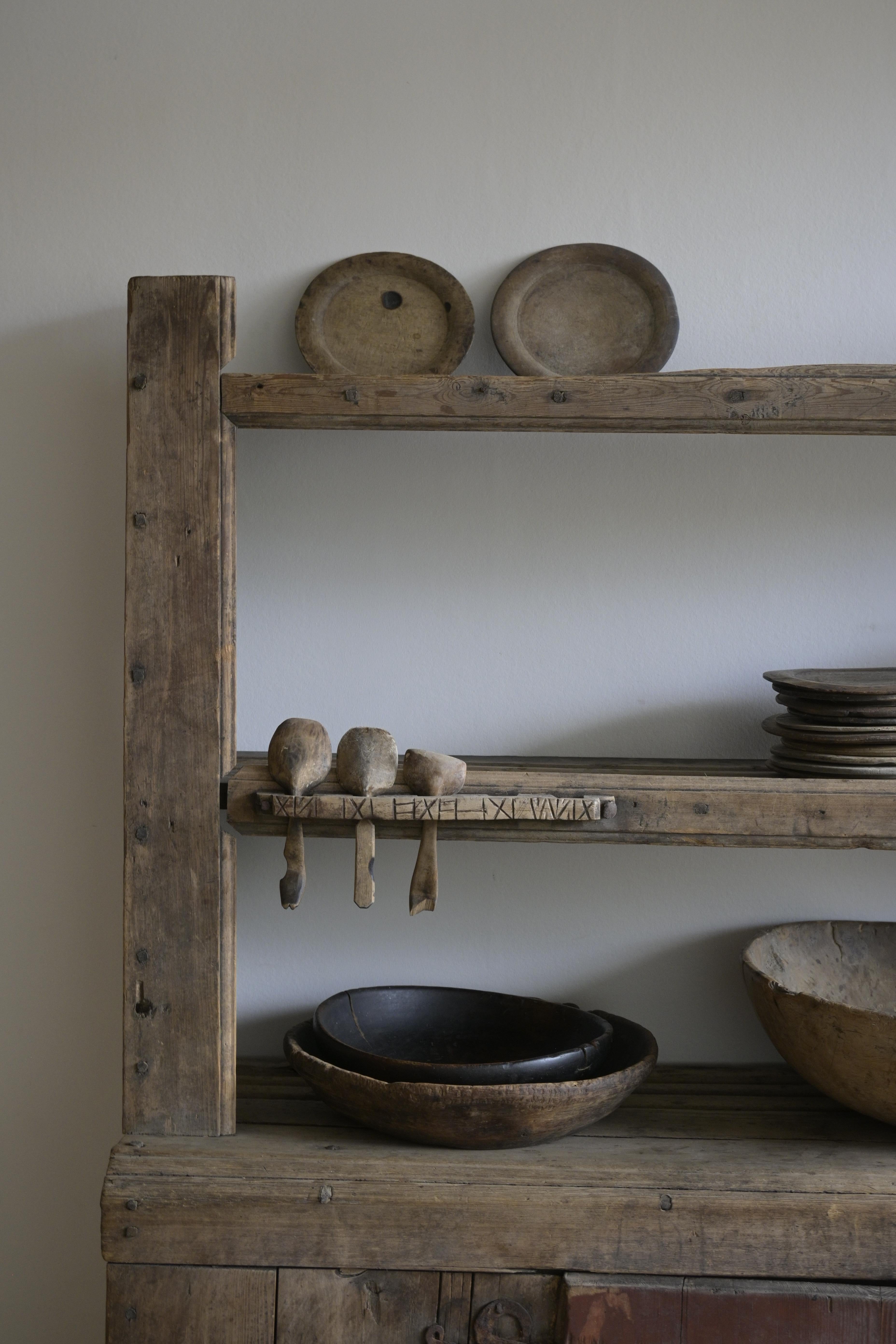 Hand-Crafted Rare Swedish Primitive 'Kärlhylla' Shelf Cabinet ca 1730