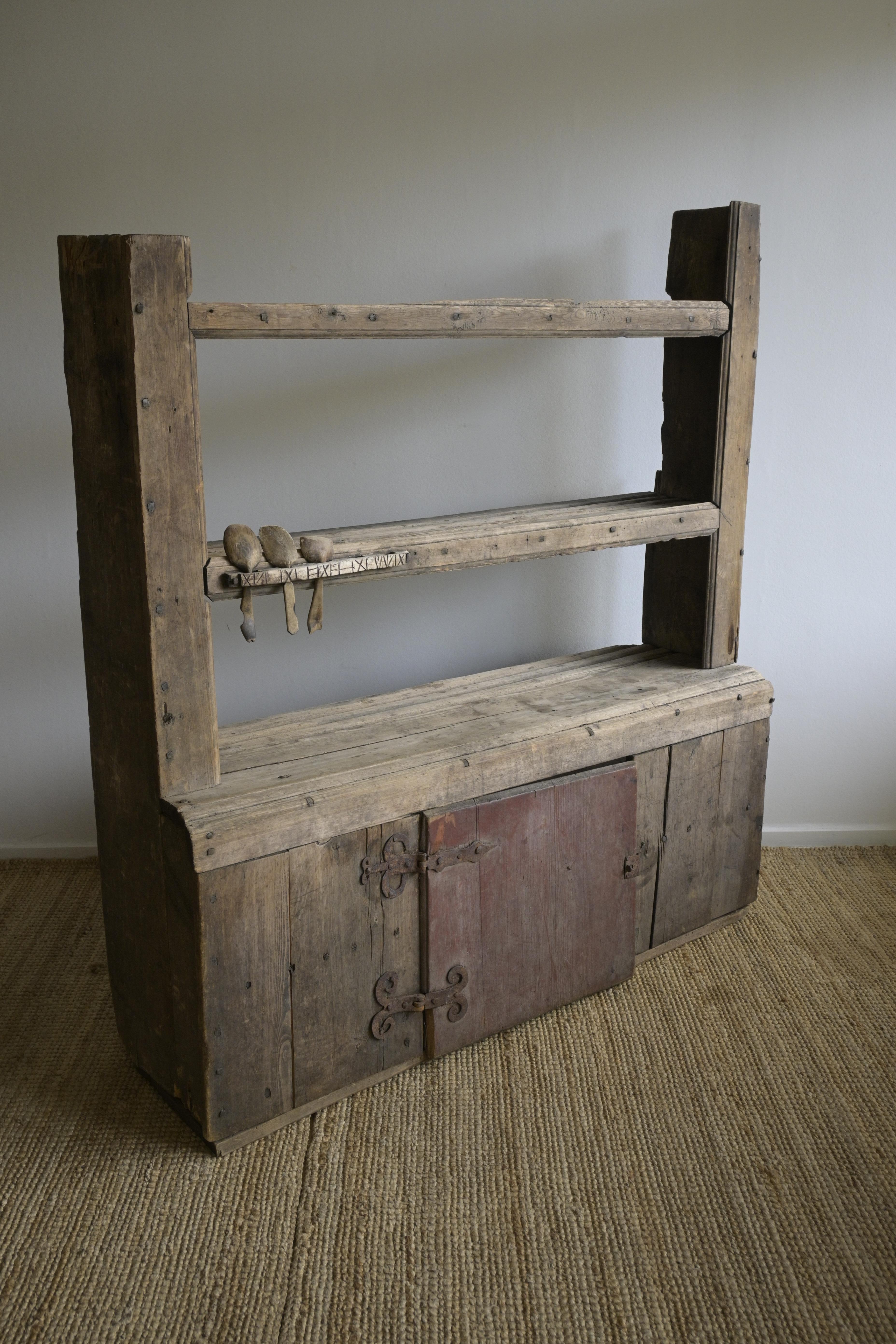 Rare Swedish Primitive 'Kärlhylla' Shelf Cabinet ca 1730 1