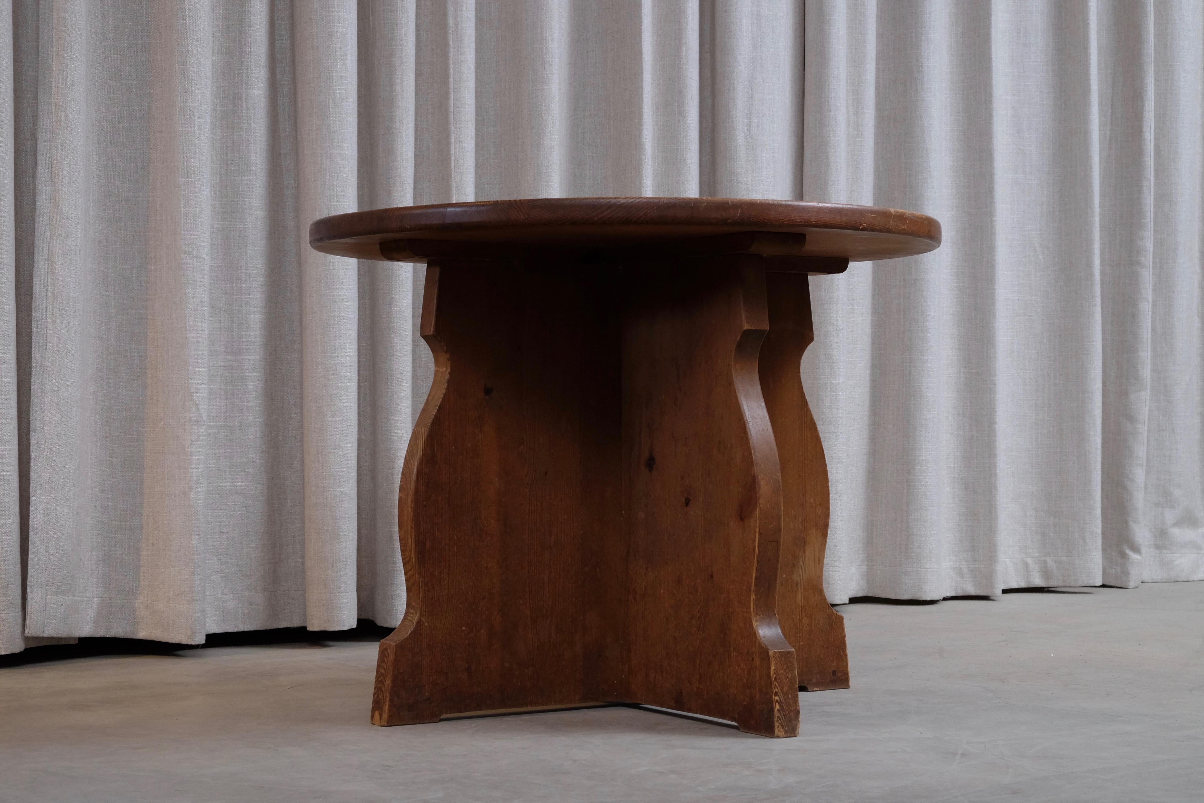 Rare Swedish Side Table or Sofa Table in Pine, 1940s In Good Condition In Stockholm, SE