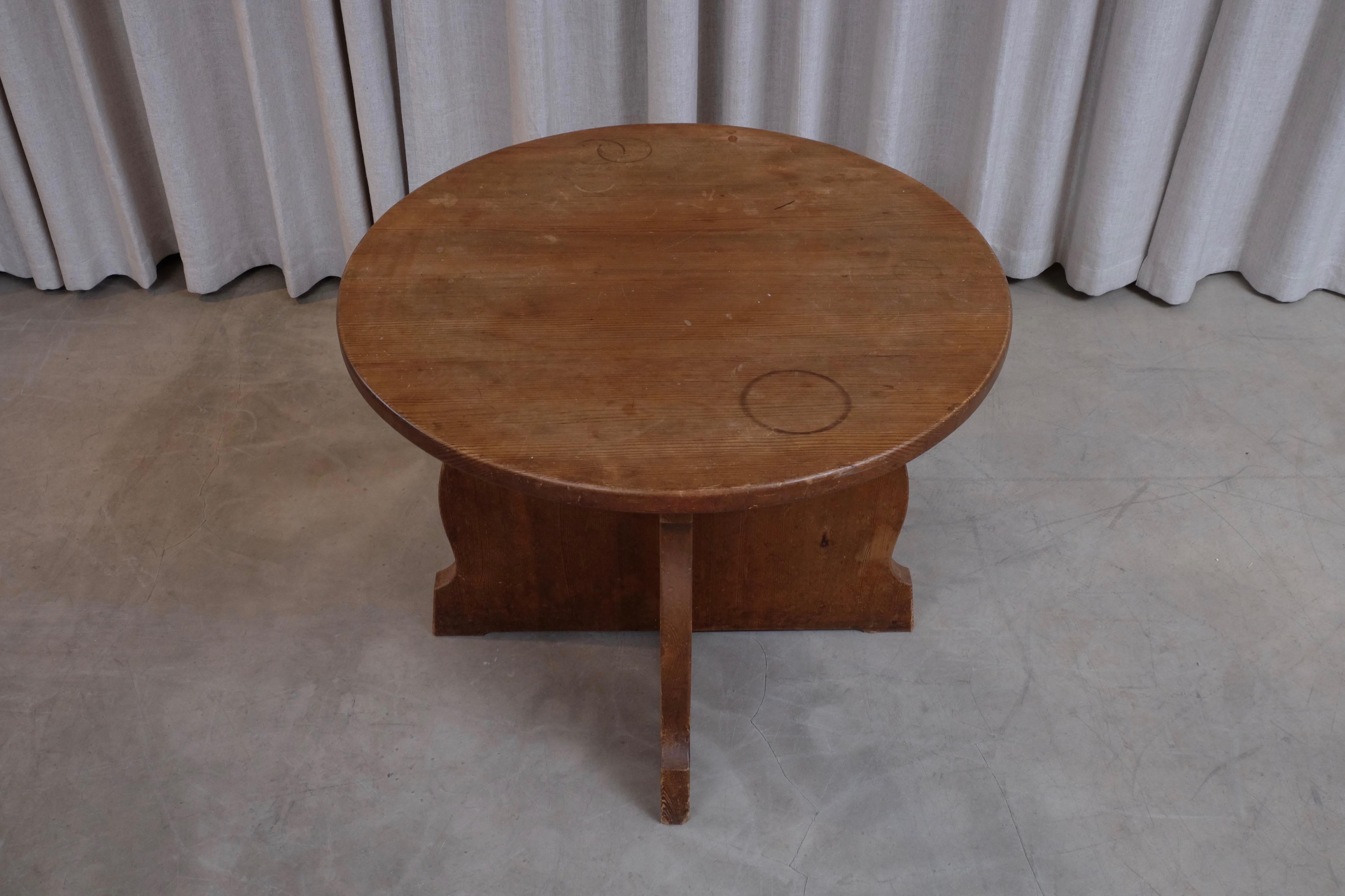Mid-20th Century Rare Swedish Side Table or Sofa Table in Pine, 1940s