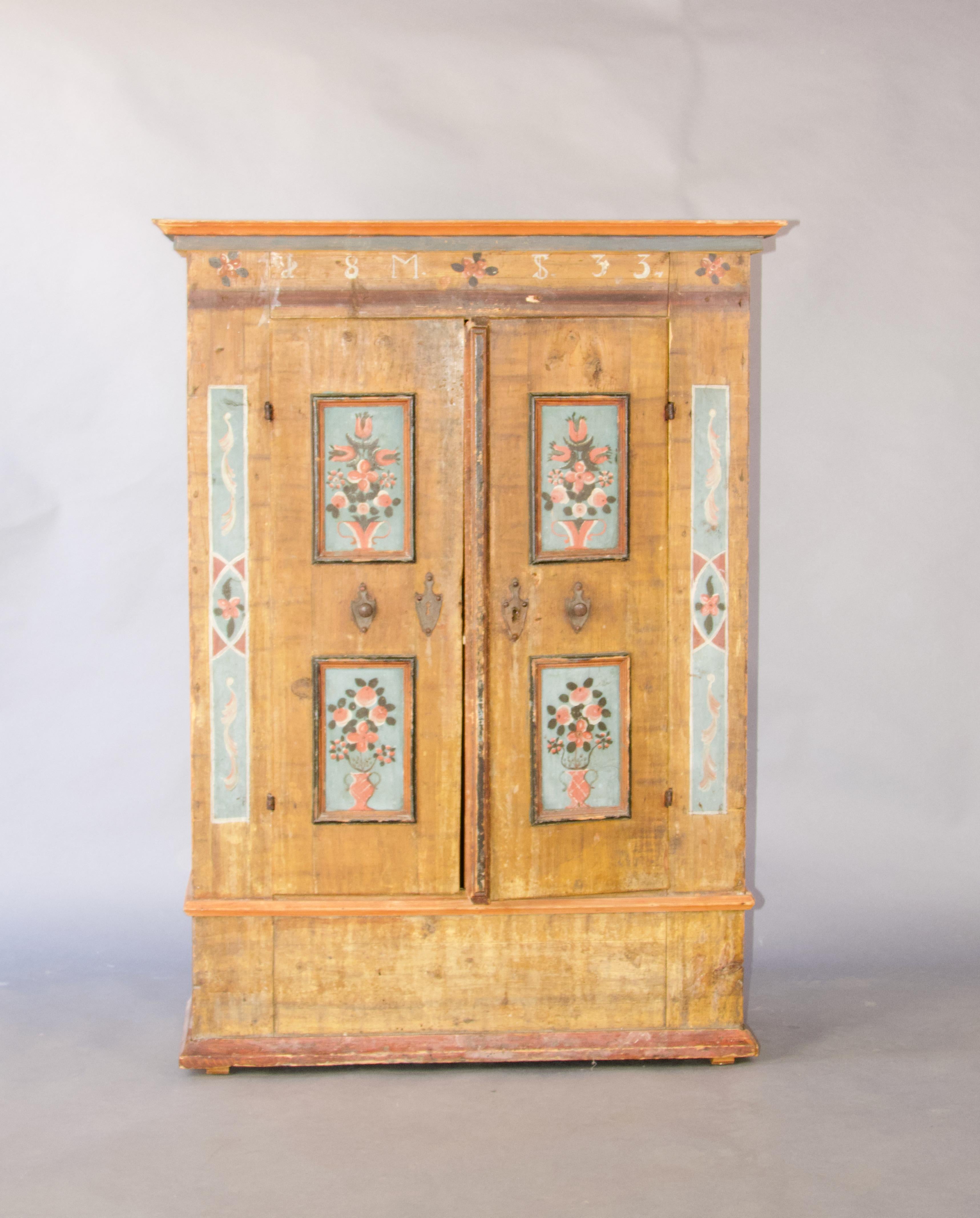 Rare armoire d'enfant peinte en alpage suisse, datée de 1833 en vente 5