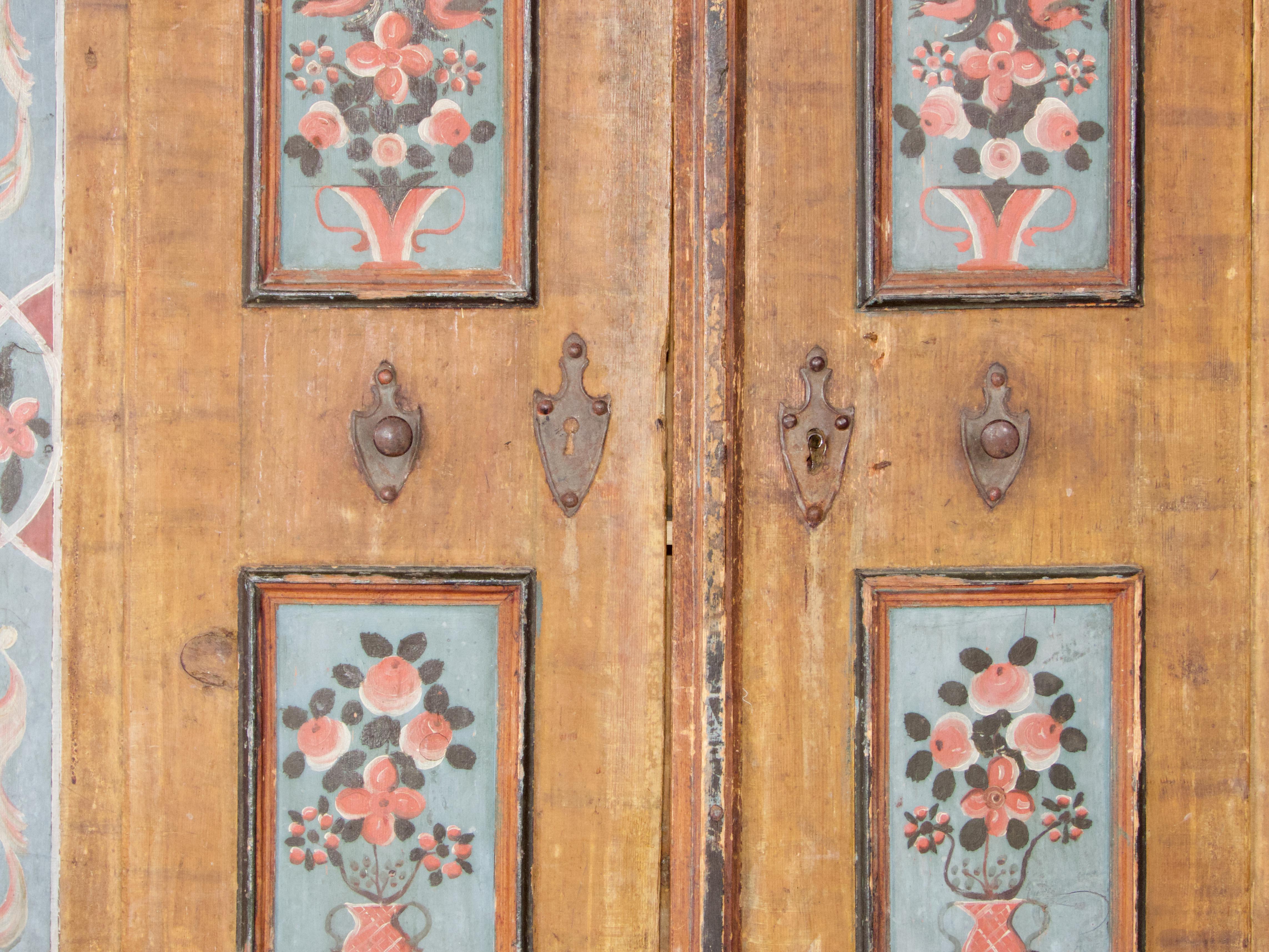 Rare armoire d'enfant peinte en alpage suisse, datée de 1833 en vente 1