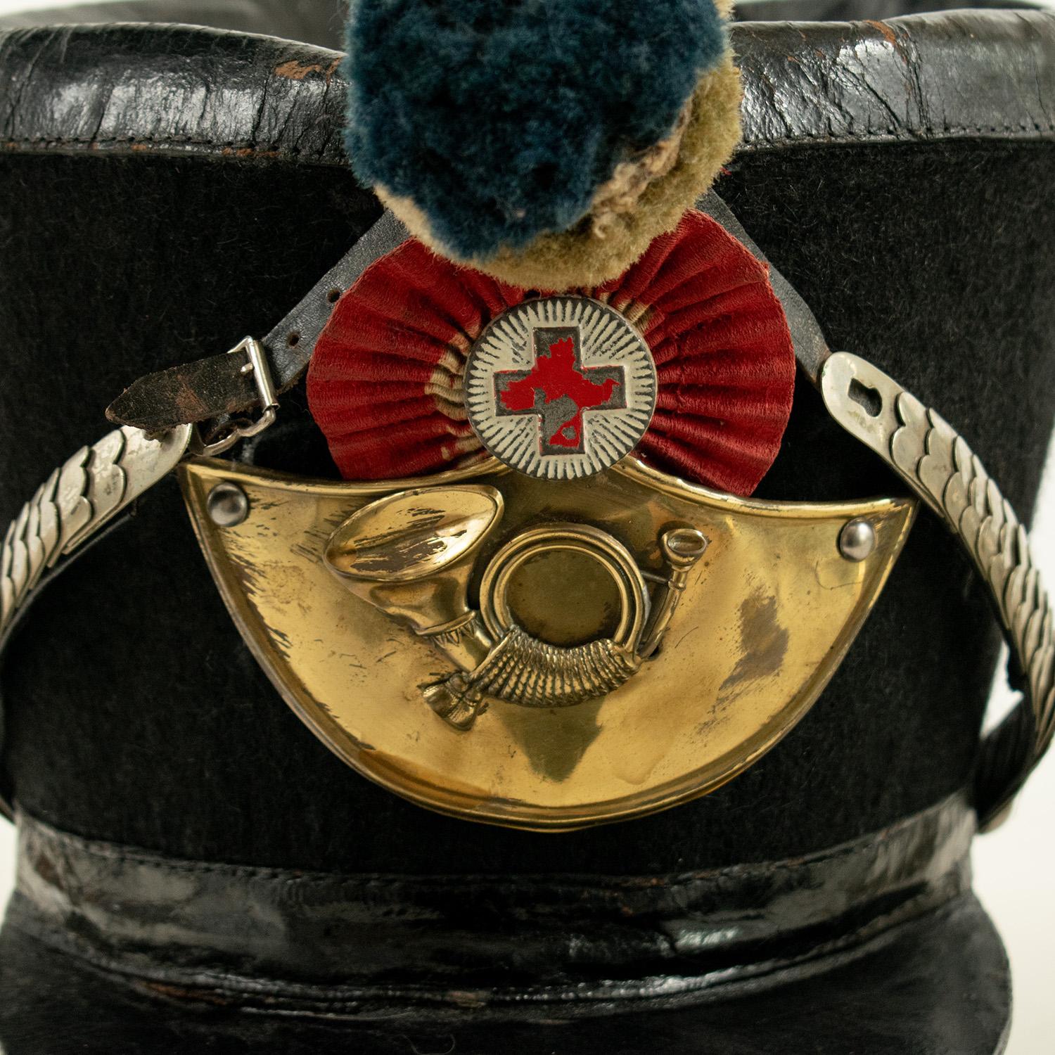 Seltener SWISS MODEL 1830 BELL TOP SHAKO Helm nach Jaeger Regiment im Zustand „Relativ gut“ im Angebot in TEYJAT, FR