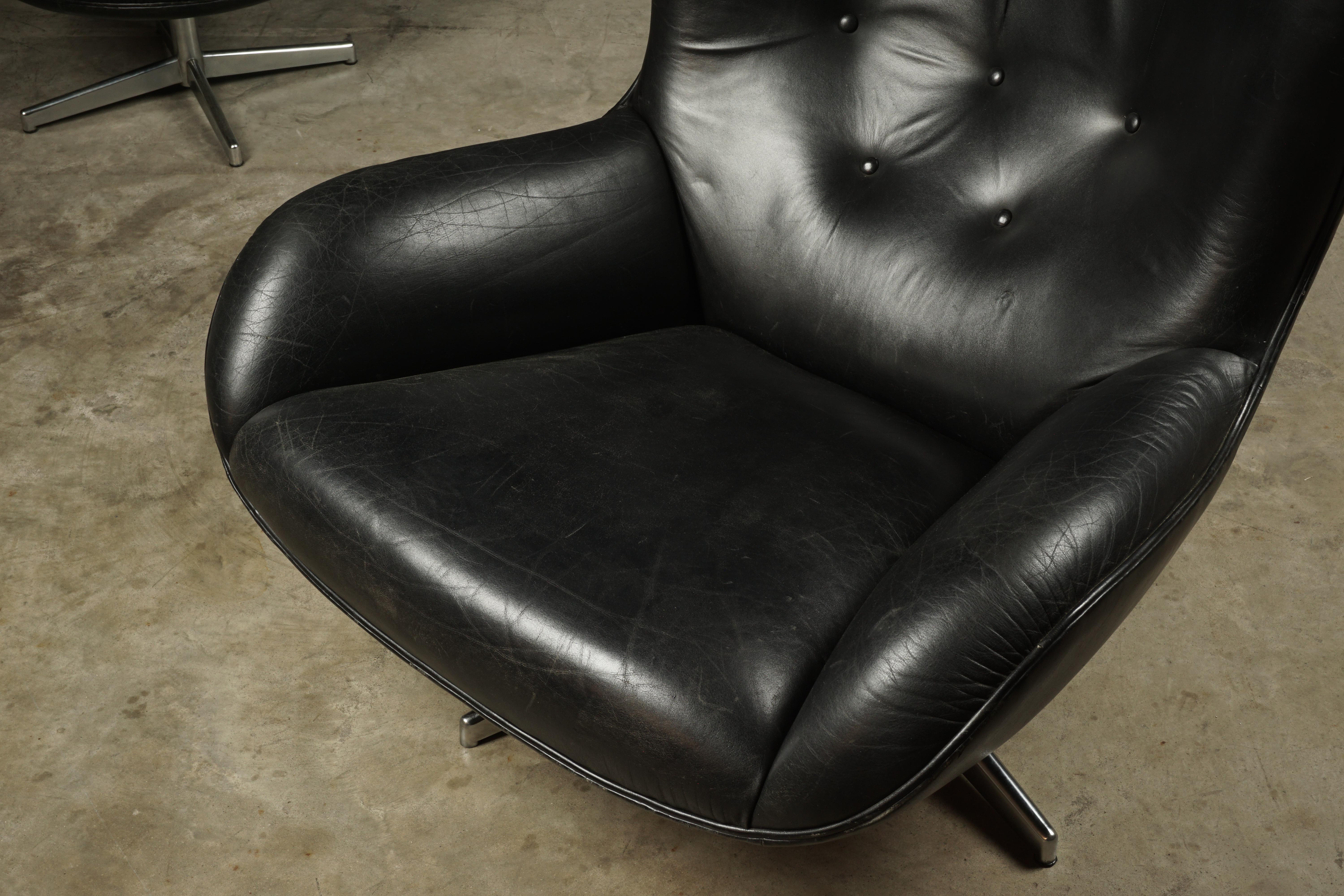Rare Swivel Lounge Chair and Ottoman by Illum Wikkelsø, Denmark, 1960s 2