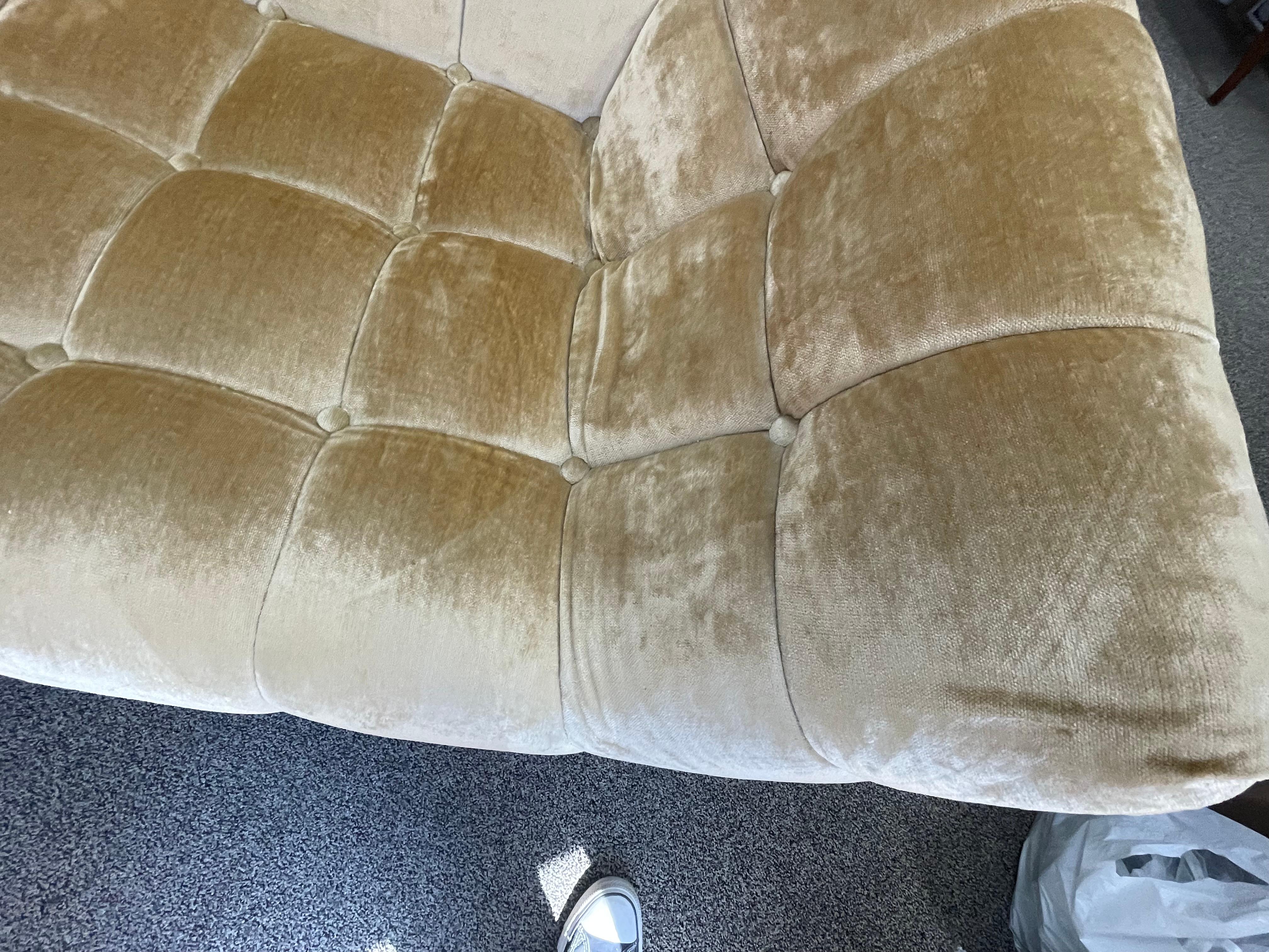 Fauteuil de salon pivotant rare par Adrian Pearsall en vente 4