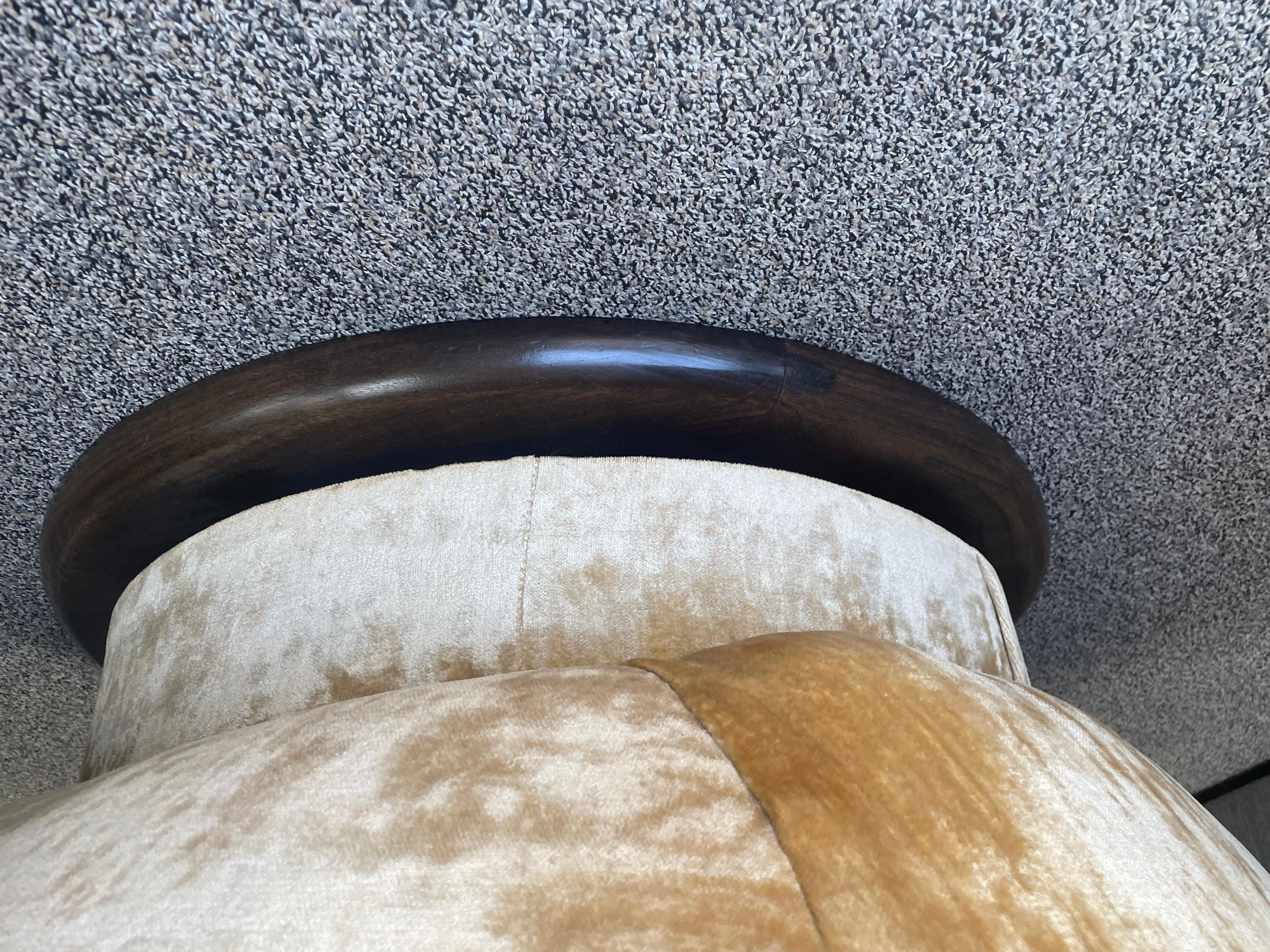 Fauteuil de salon pivotant rare par Adrian Pearsall en vente 6