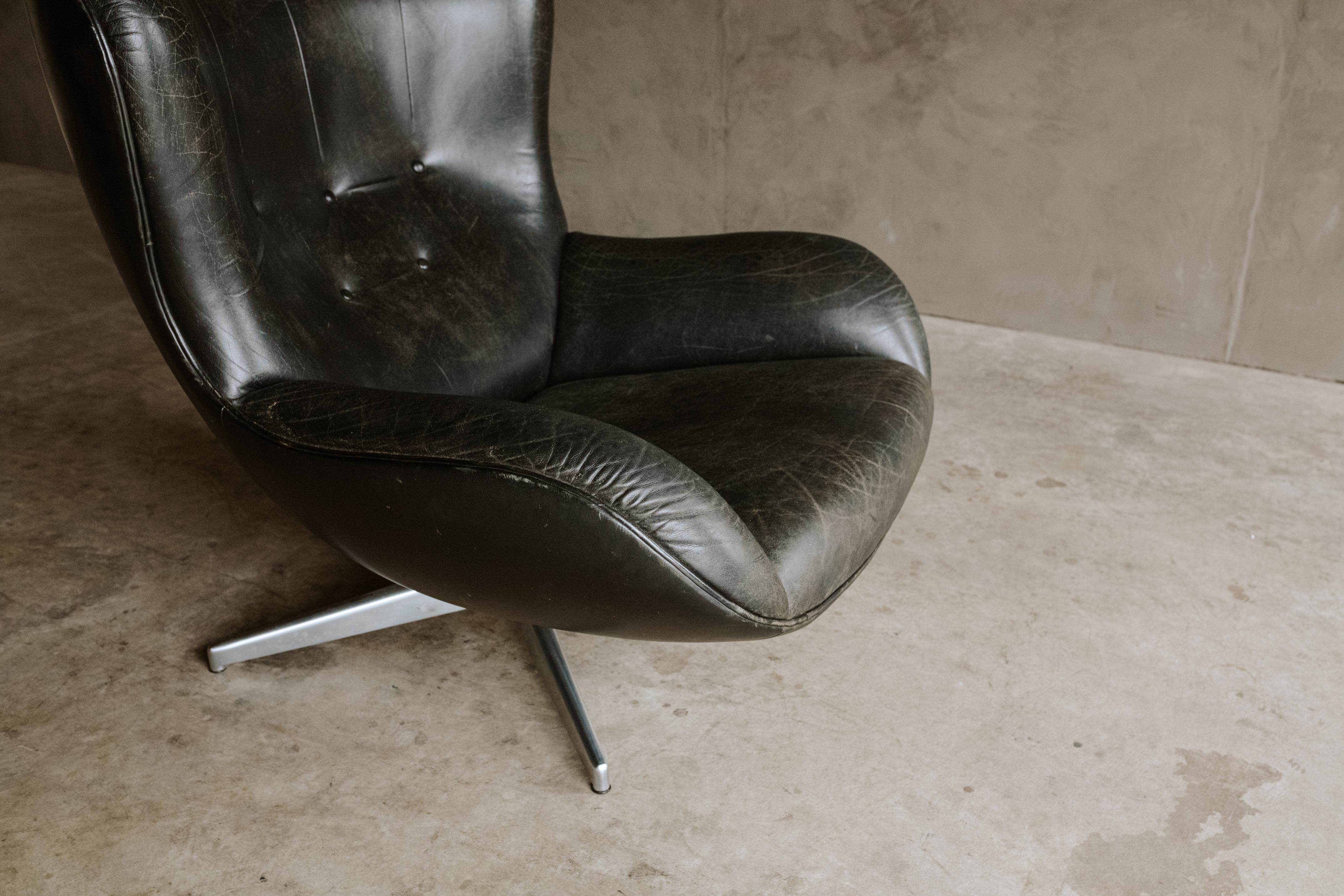 Mid-20th Century Rare Swivel Lounge Chair by Illum Wikkelsø, Denmark, 1960s