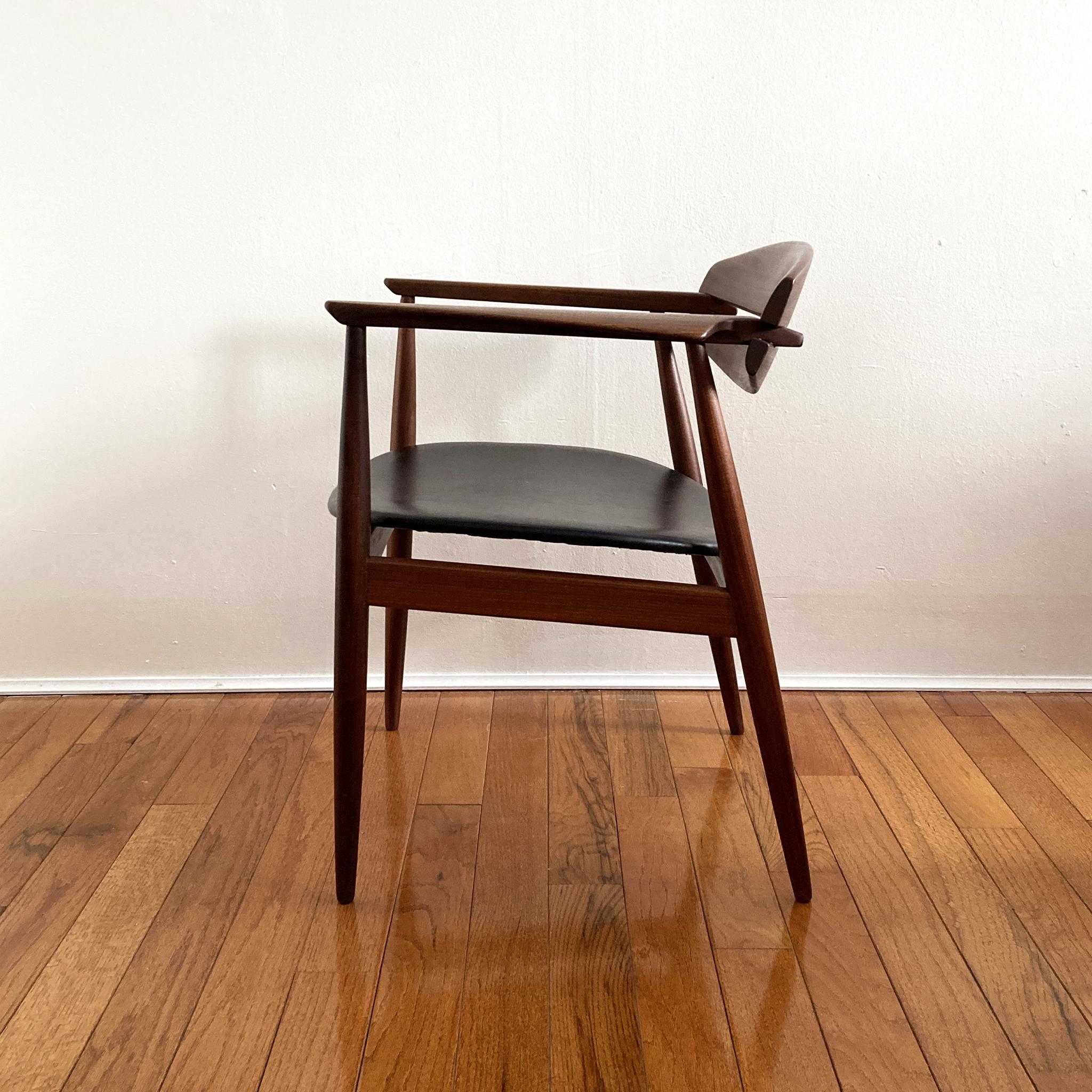 Mid-20th Century Sylvester & Matz Teak Chair with Black Faux Leather Seat, 1950s For Sale