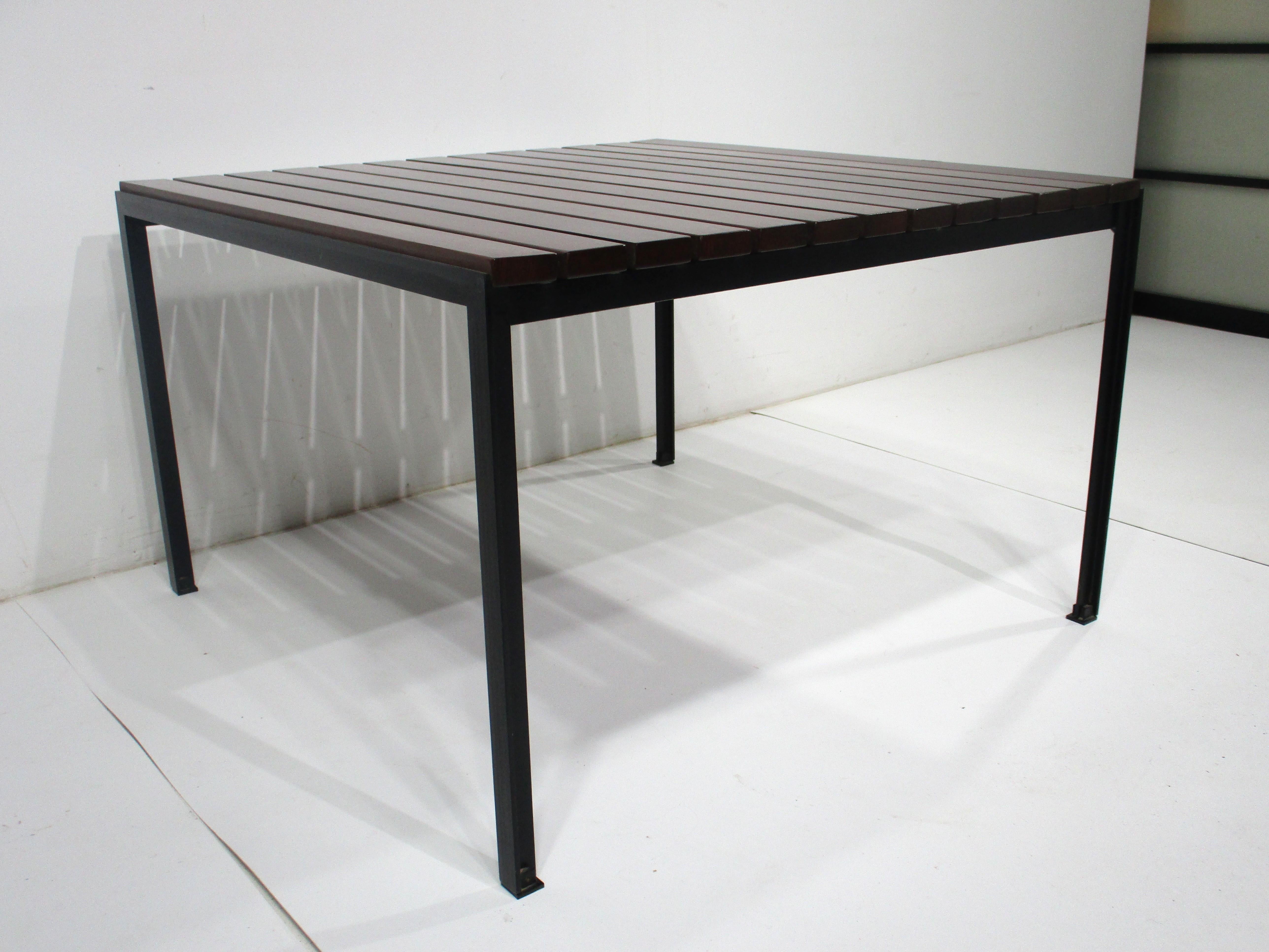 Rare T Angle Slat Wood Coffee Table by Florence Knoll   In Good Condition For Sale In Cincinnati, OH