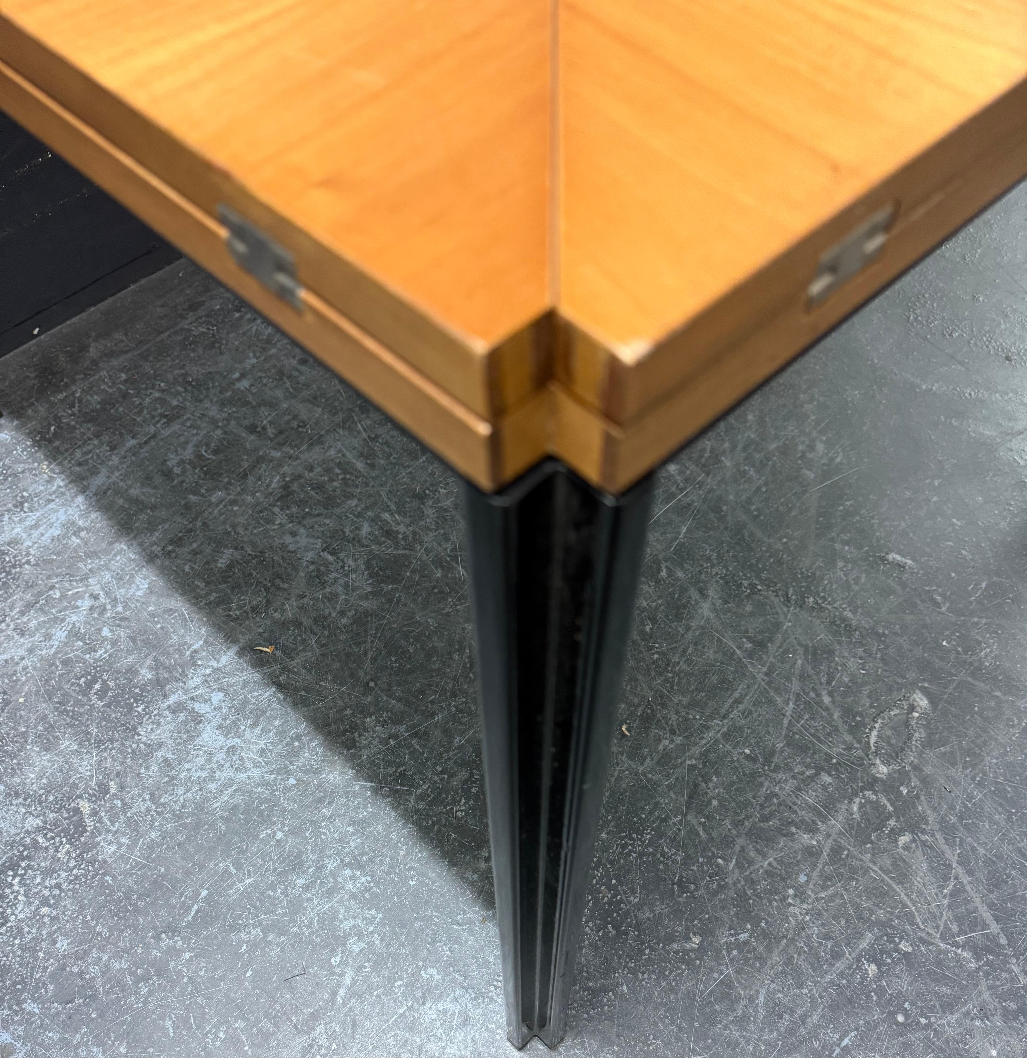 Rare table T92 d'Eugenio Gerli pour Tecno Bon état - En vente à Munich, DE