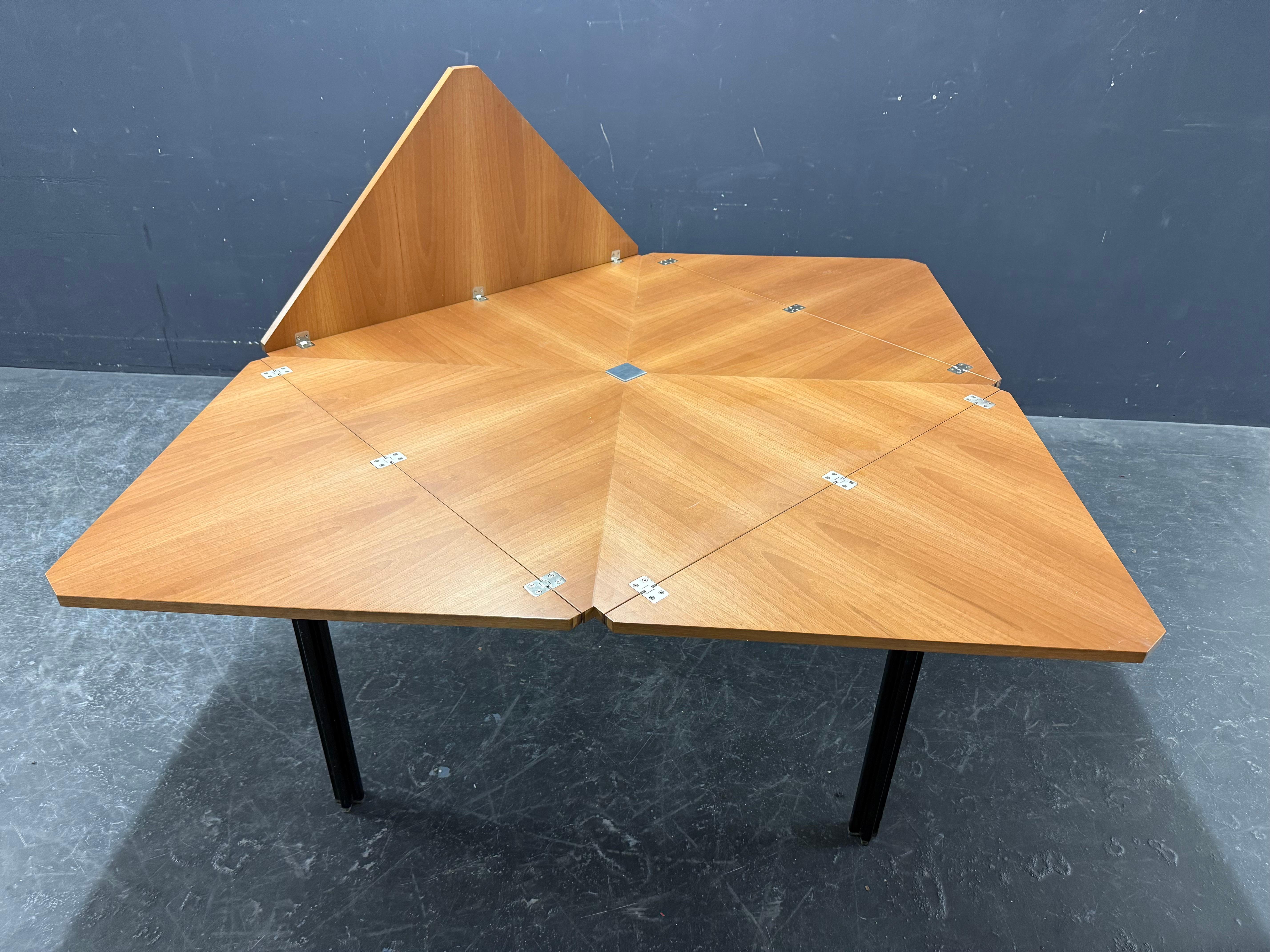 Métal Rare table T92 d'Eugenio Gerli pour Tecno en vente