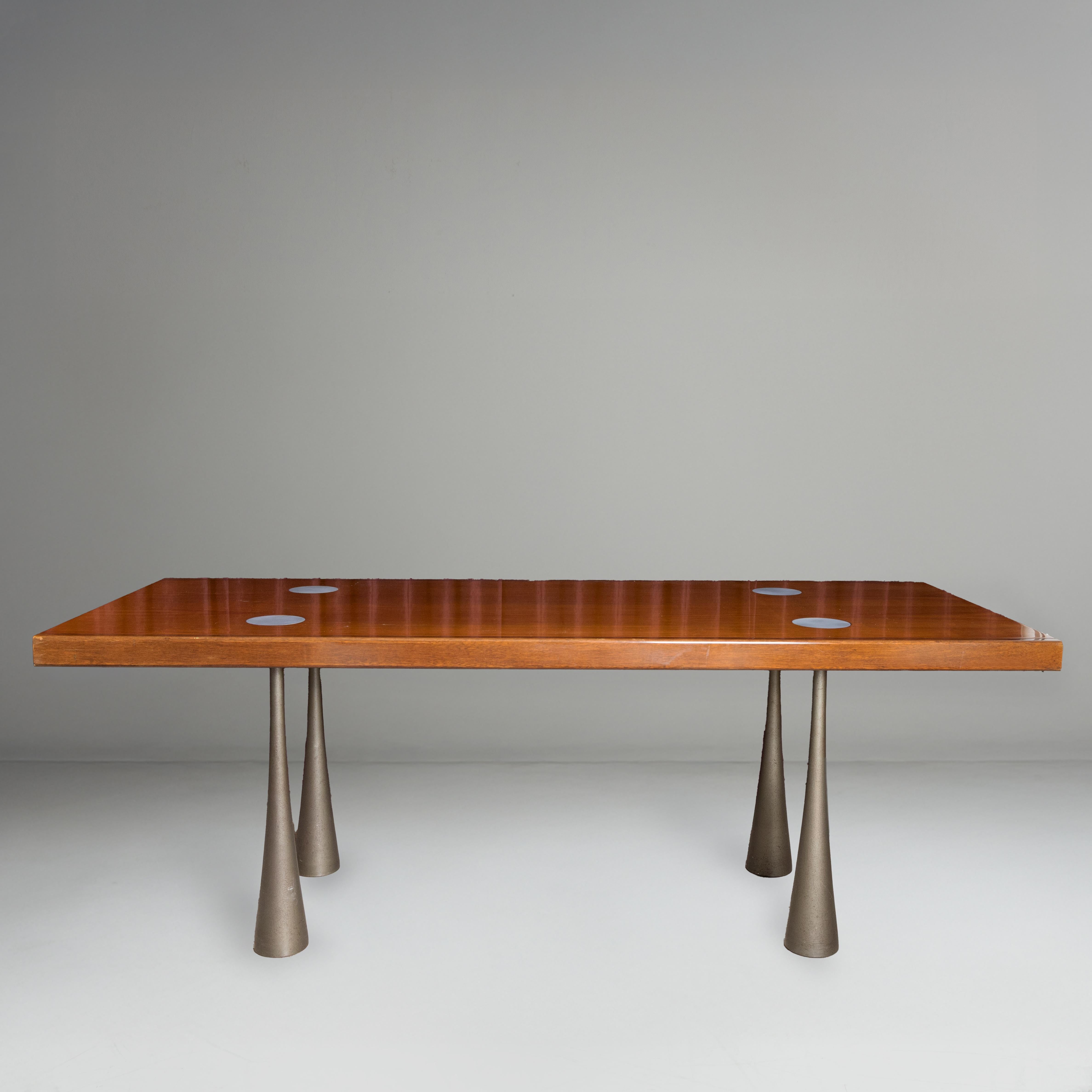 This table is an exceptional and coveted piece, considered a rare gem in the world of collectible design projects, designed by Angelo Mangiarotti and manufactured by La Sorgente Dei Mobili, Arosio, in the early ’70s. It is very rare example with