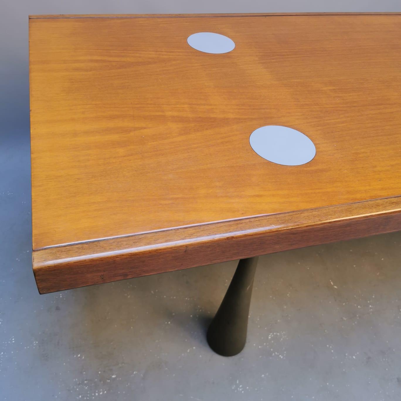 Modern Rare table by Angelo Mangiarotti for La Sorgente del Mobile, Italy, 1972 For Sale