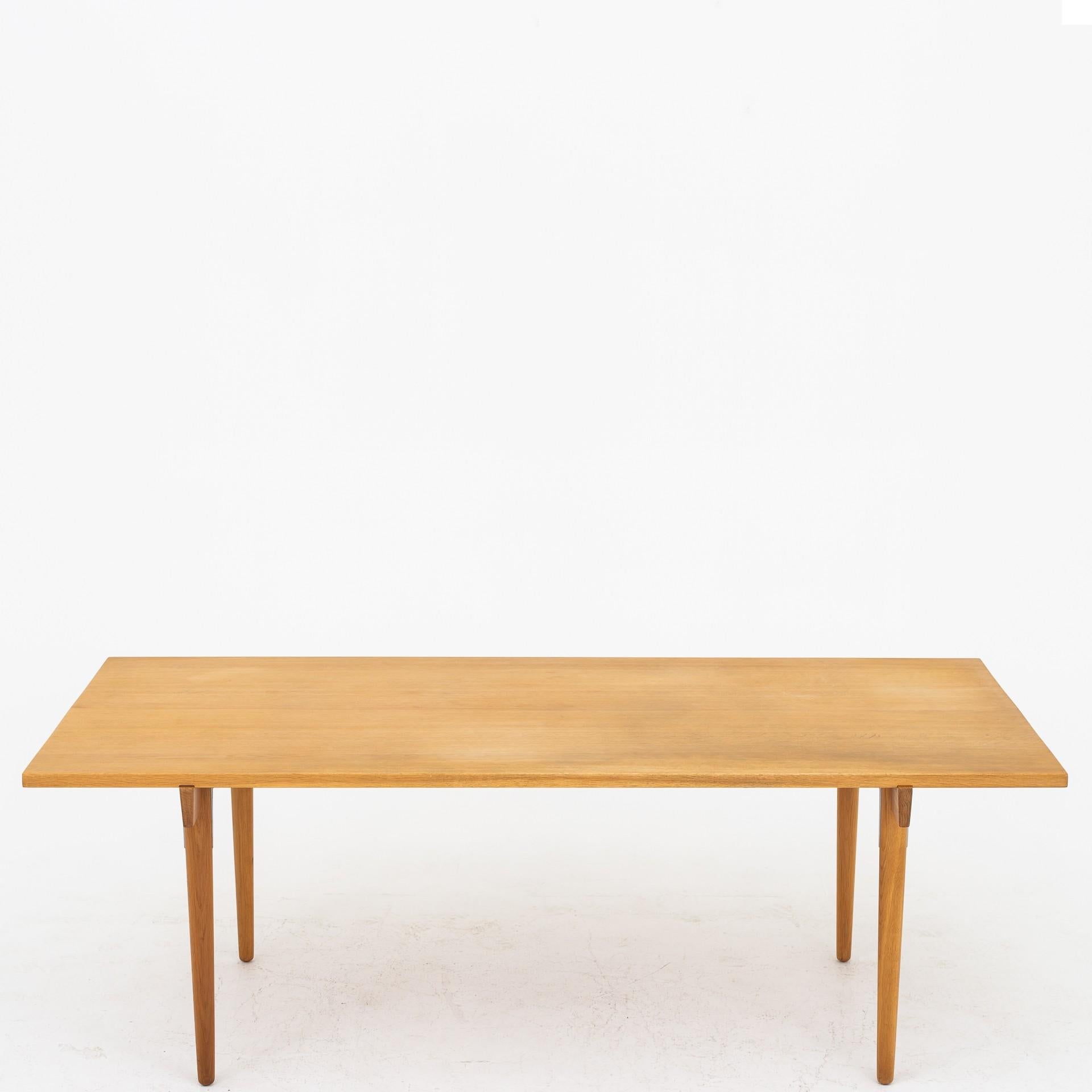 Rare Table by Hans J. Wegner 2