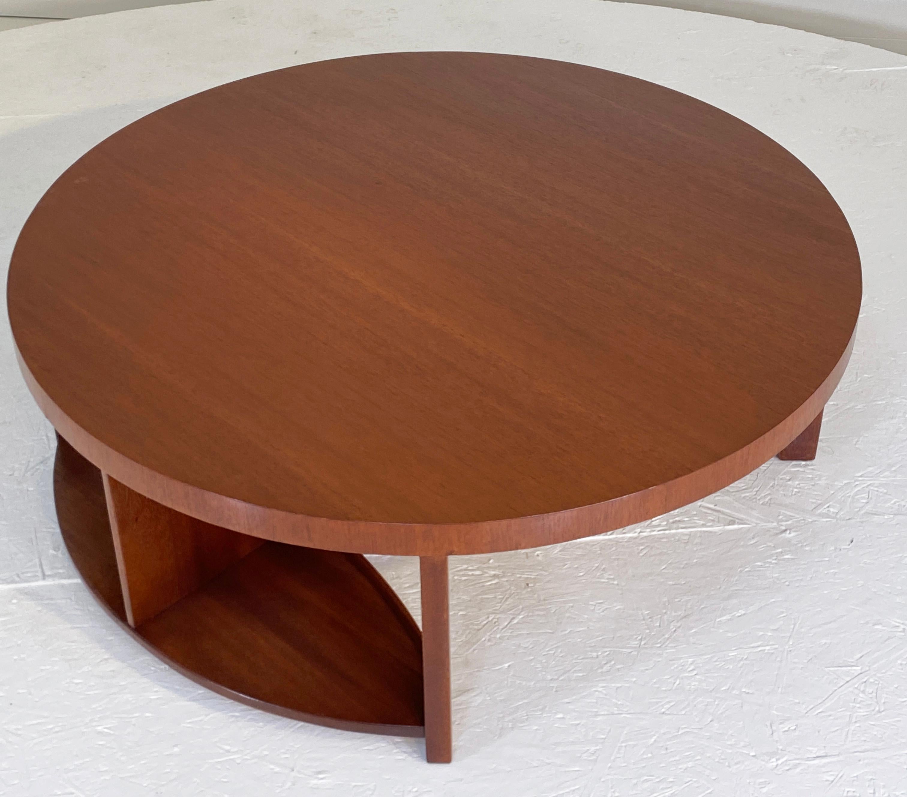 Round coffee Table by Paul Laszlo For Sale 1