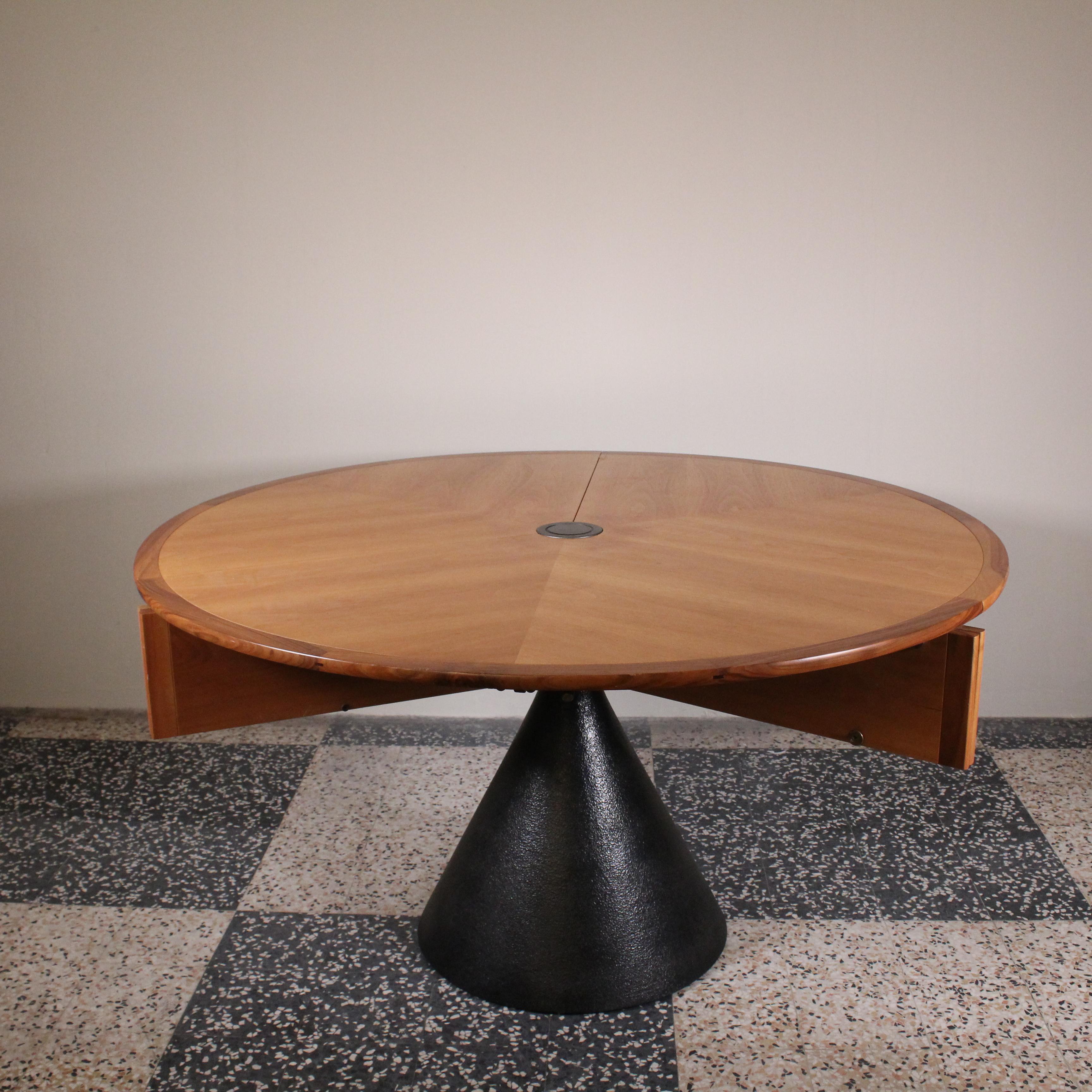 Rare table extensible by Francesco Fois, Bernini, 1989 In Good Condition In Milano, Lombardia