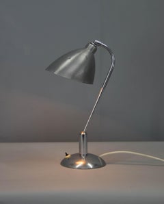 Rara lámpara de sobremesa de Franta Anyz, años 30