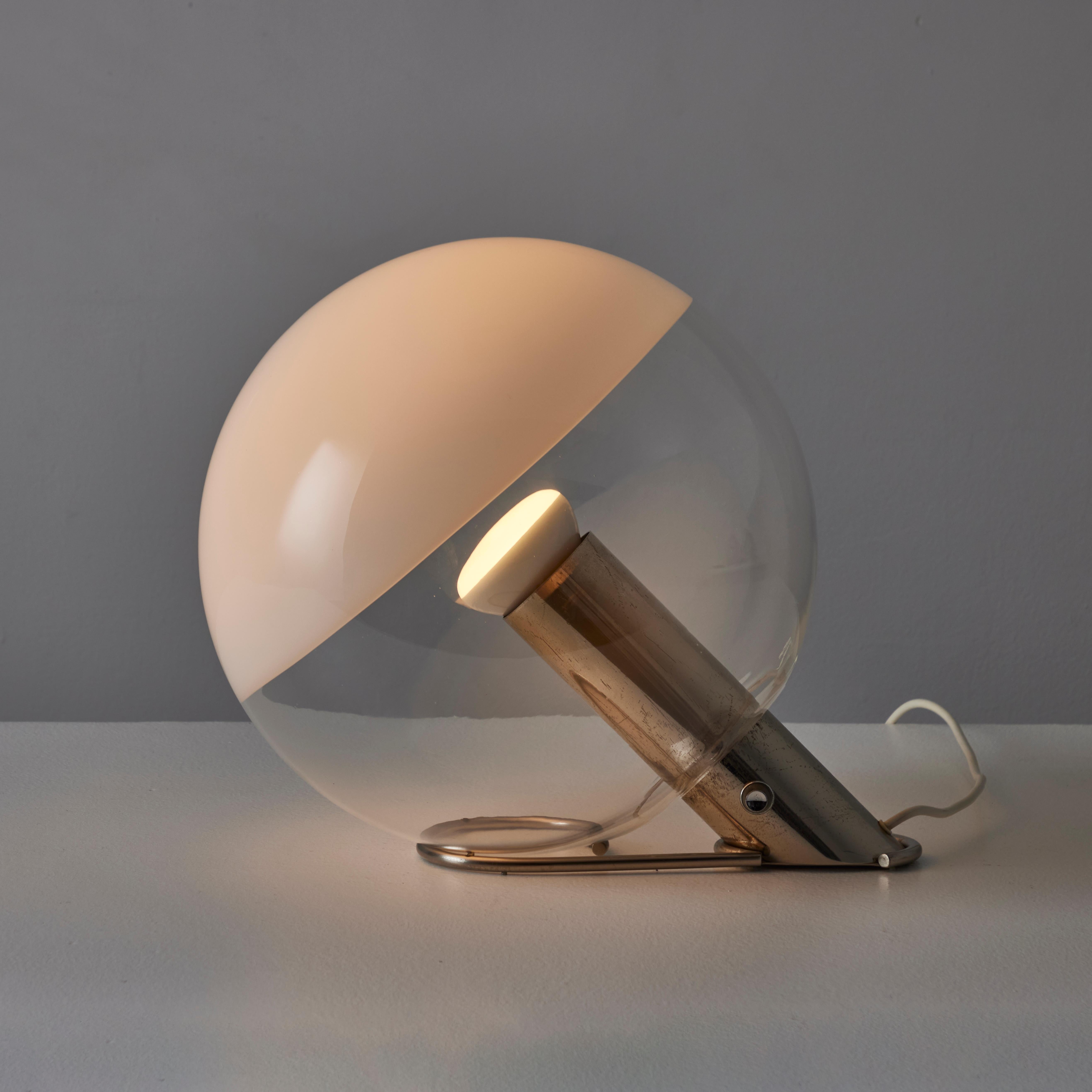 Italian Rare Table Lamp by Guidetti Crippa for Lumi For Sale