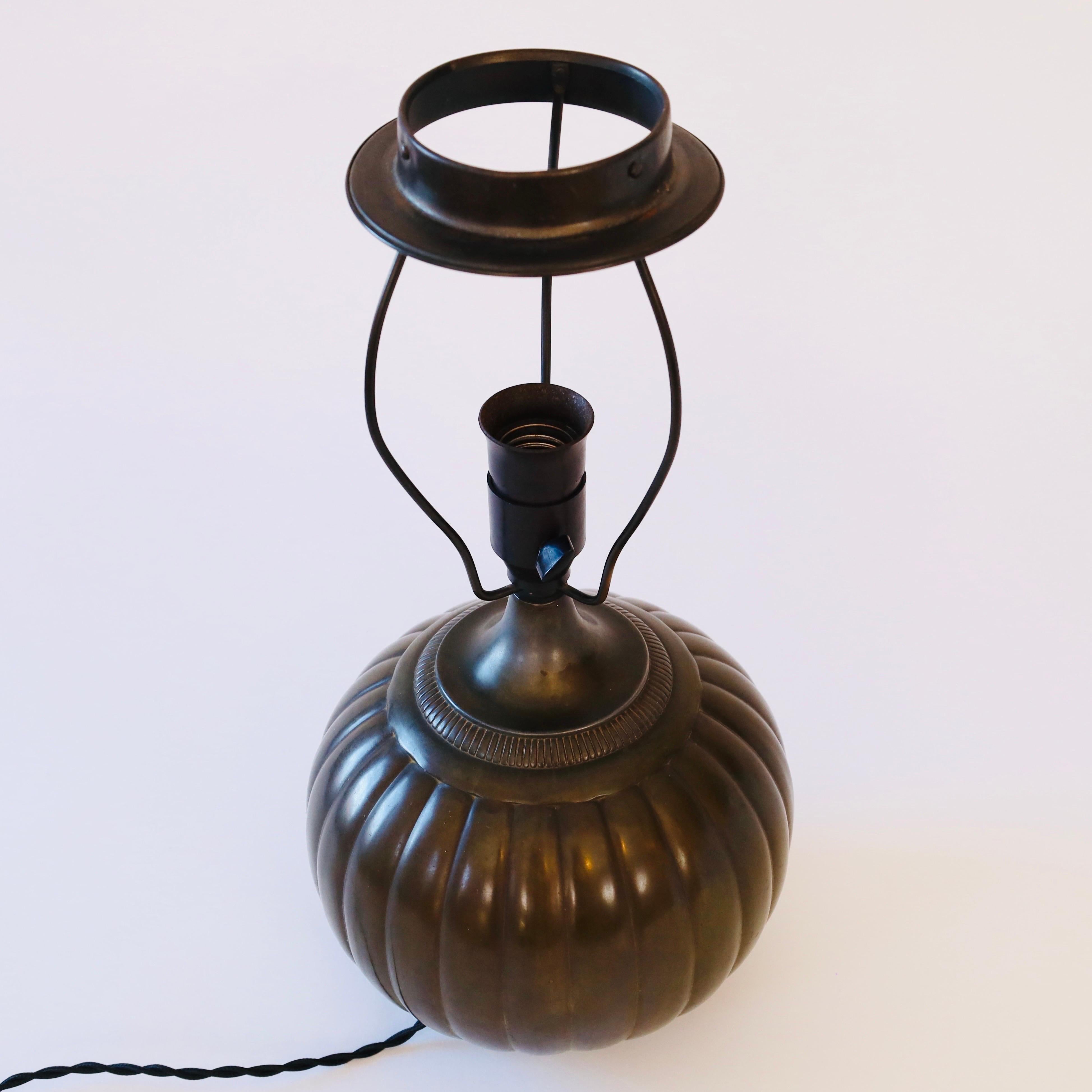 Rare table lamp by Just Andersen, 1930s, Denmark 2