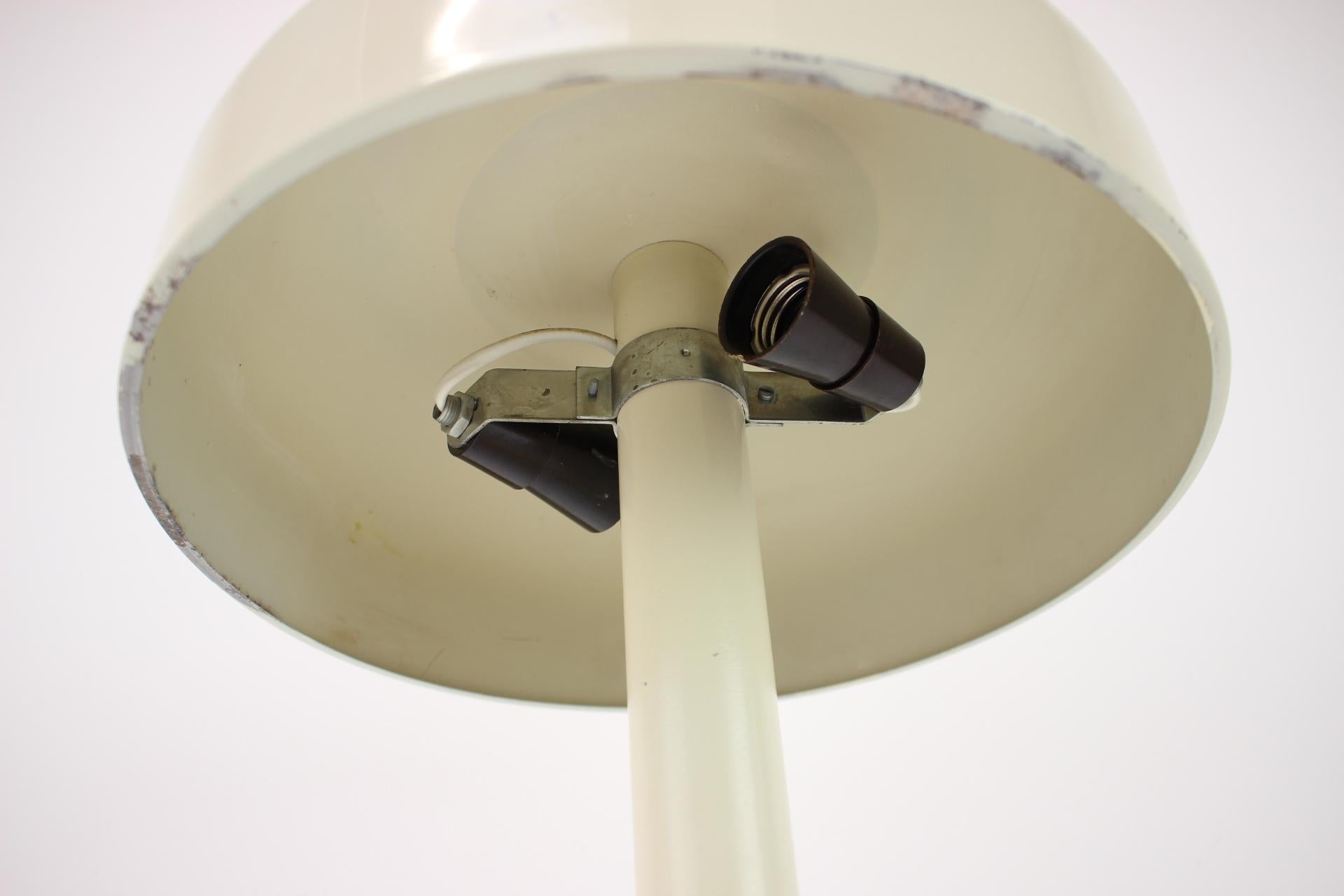 Mid-Century moderno Rara lampada da tavolo di Napako, anni '70, Cecoslovacchia in vendita