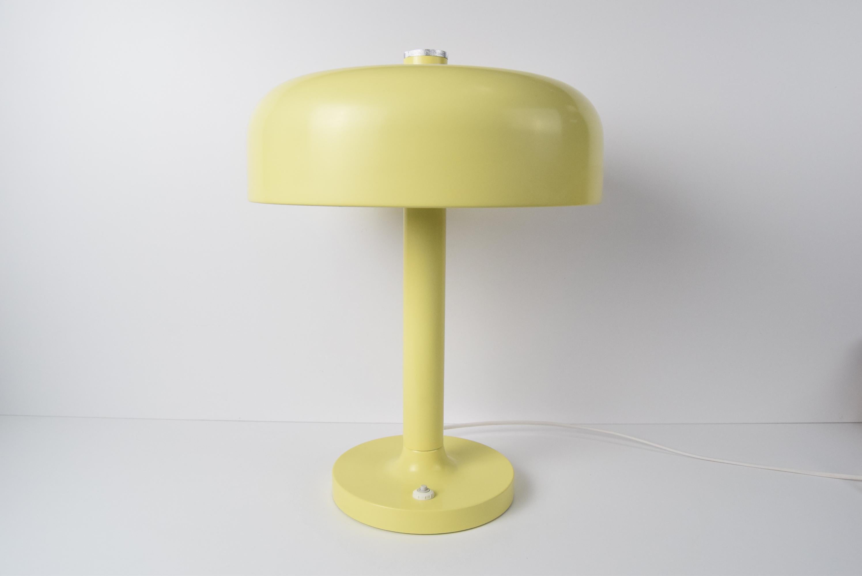 Rare Table Lamp by NAPAKO, 1970's.  For Sale 9
