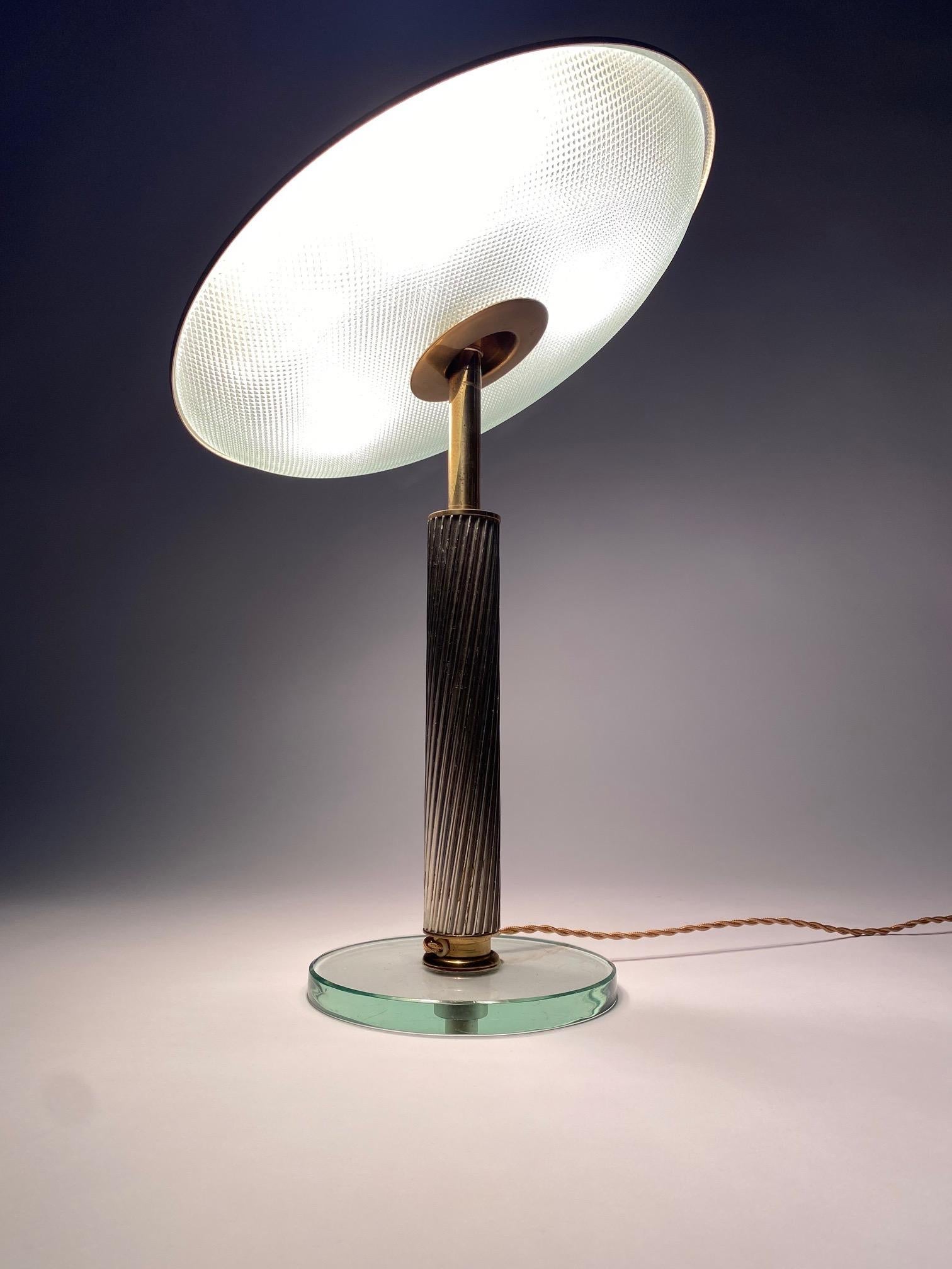 Rare Table Lamp by Pietro Chiesa for Fontana Arte, Italy, 1940s In Good Condition In Argelato, BO