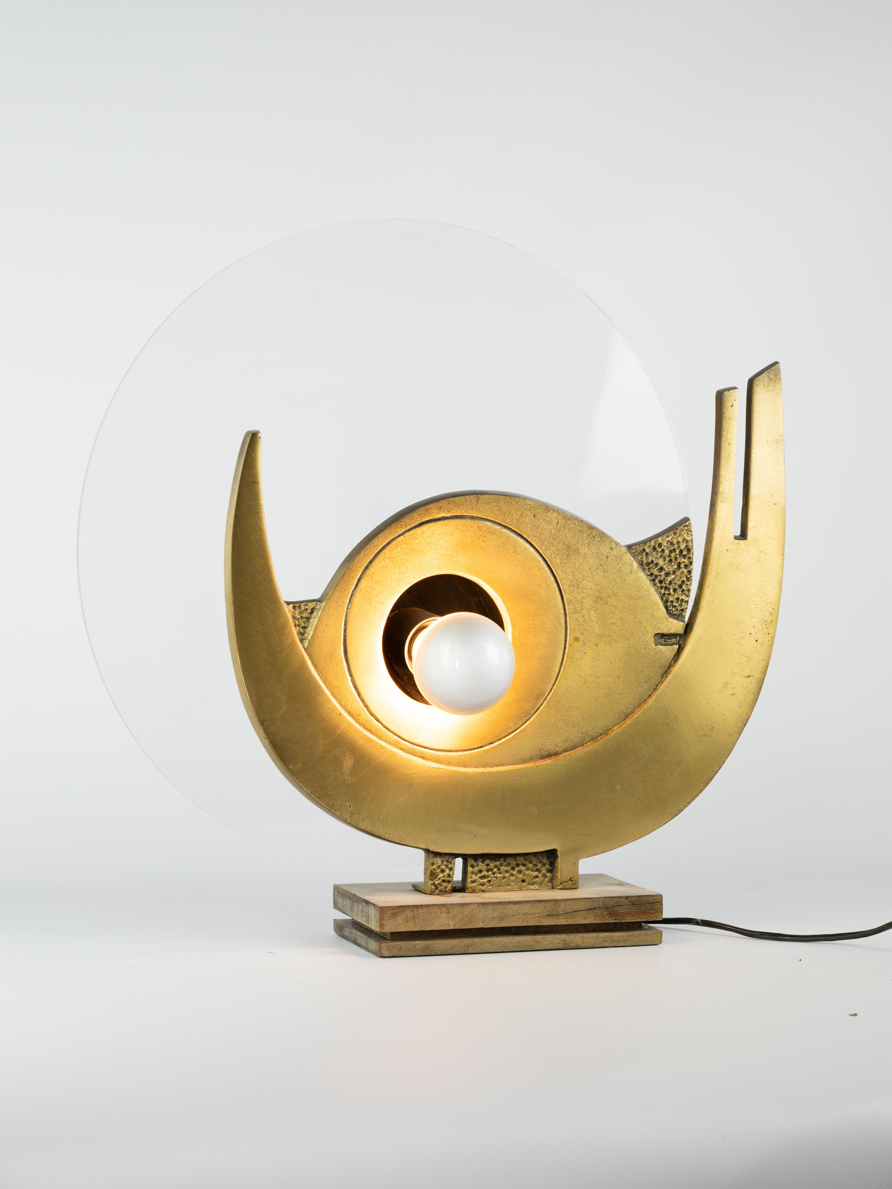 italien Rare lampe de table designée par Giuseppe Calanoci circa 1970 en vente