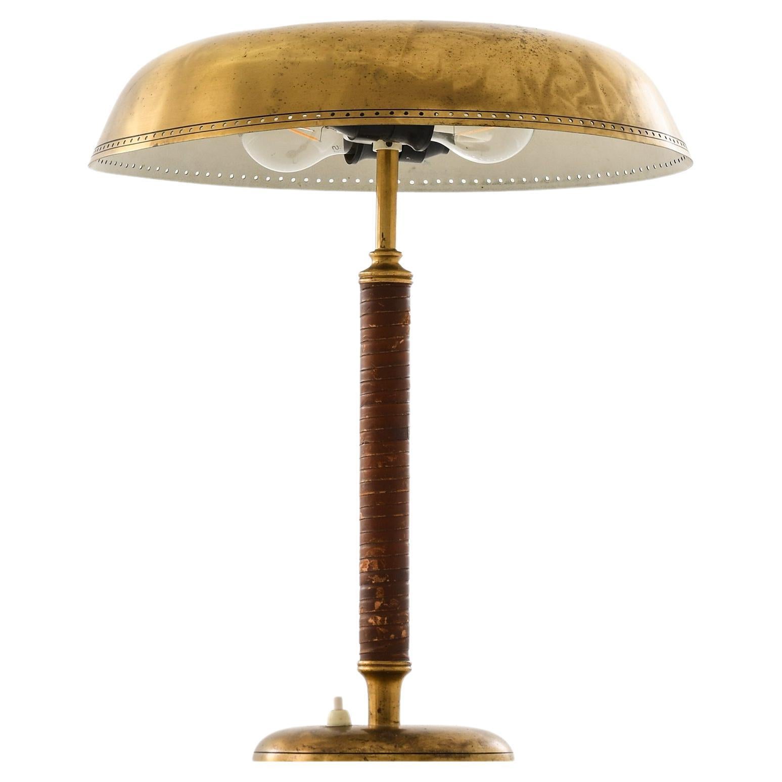 Seltene Tischlampe aus Messing und Leder, 1950er Jahre