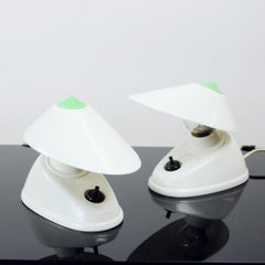 Rare lampe de bureau en bakélite blanche par l'équipe du Bauhaus, années 1930