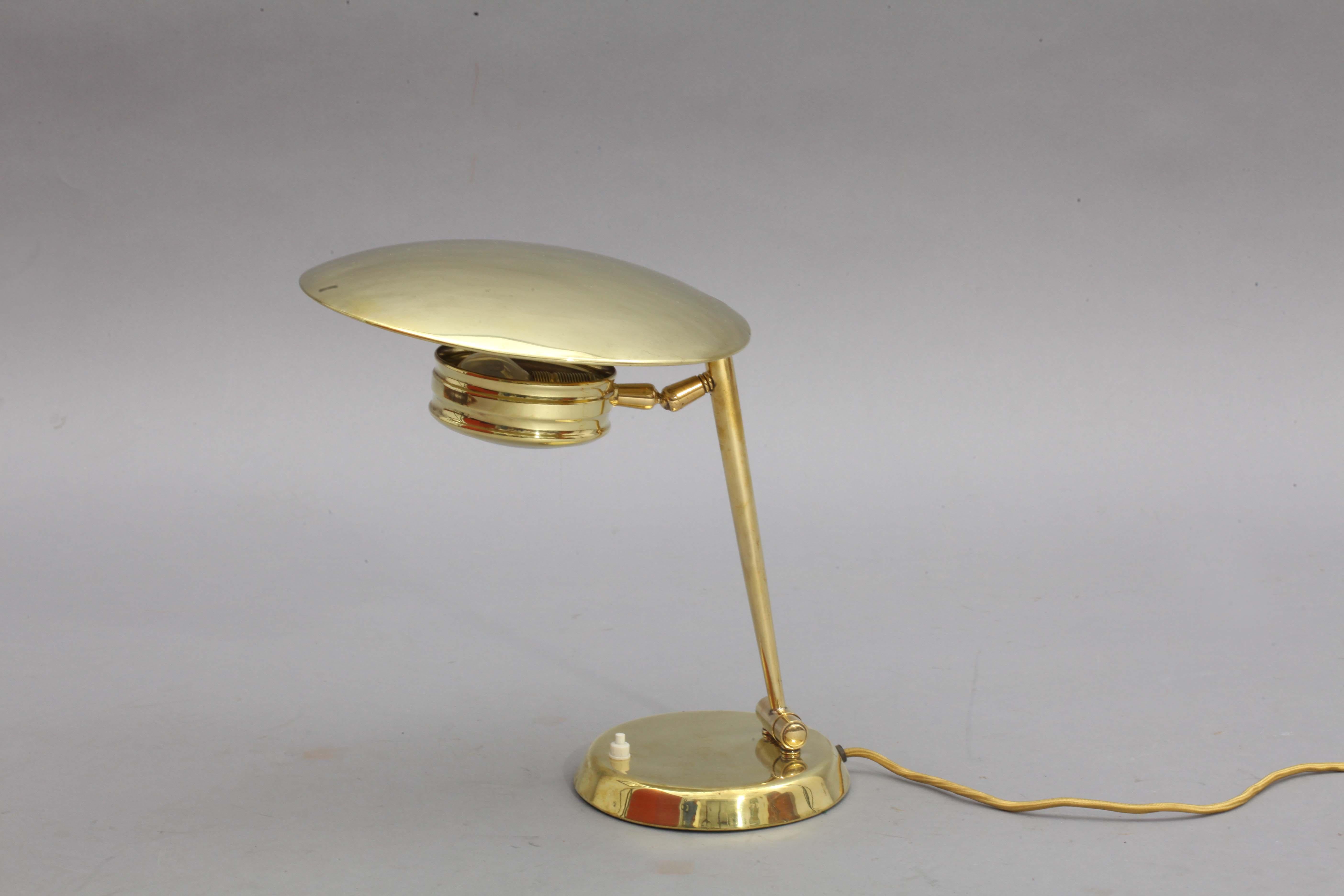 Mid-20th Century Rare Table Lamp Lumen, Italy, 1950