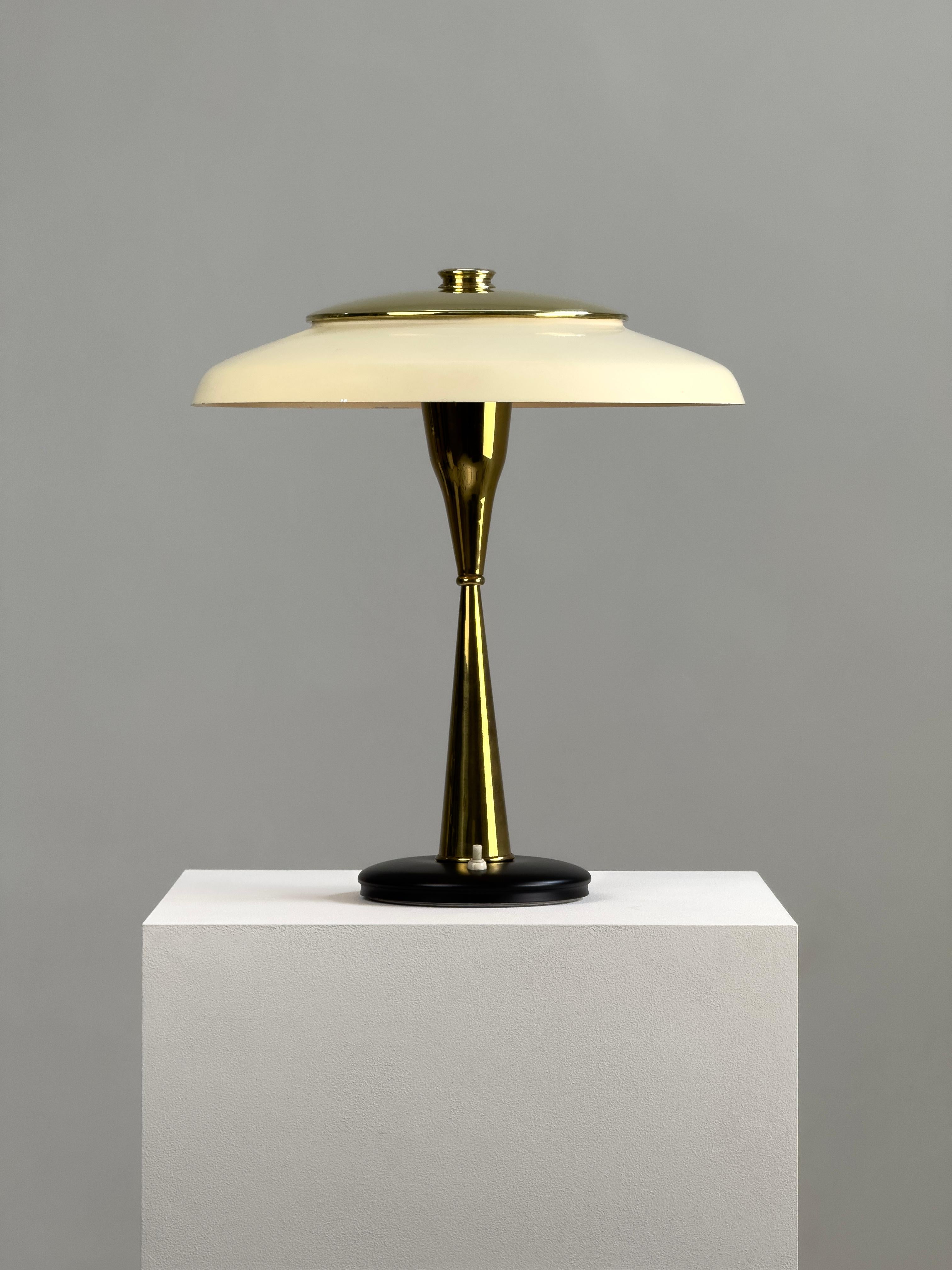 Rare lampe de table Model No. 442, designée par Oscar Torlasco pour LUMI, Italie, 1957 en vente 13