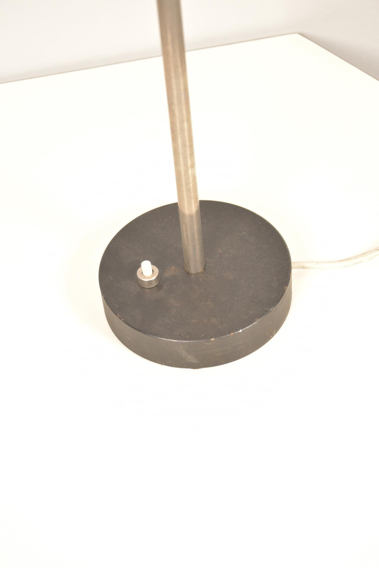 Rare Table Lamp Model 565 Gino Sarfatti Arteluce, 1950s In Good Condition For Sale In Rovereta, SM